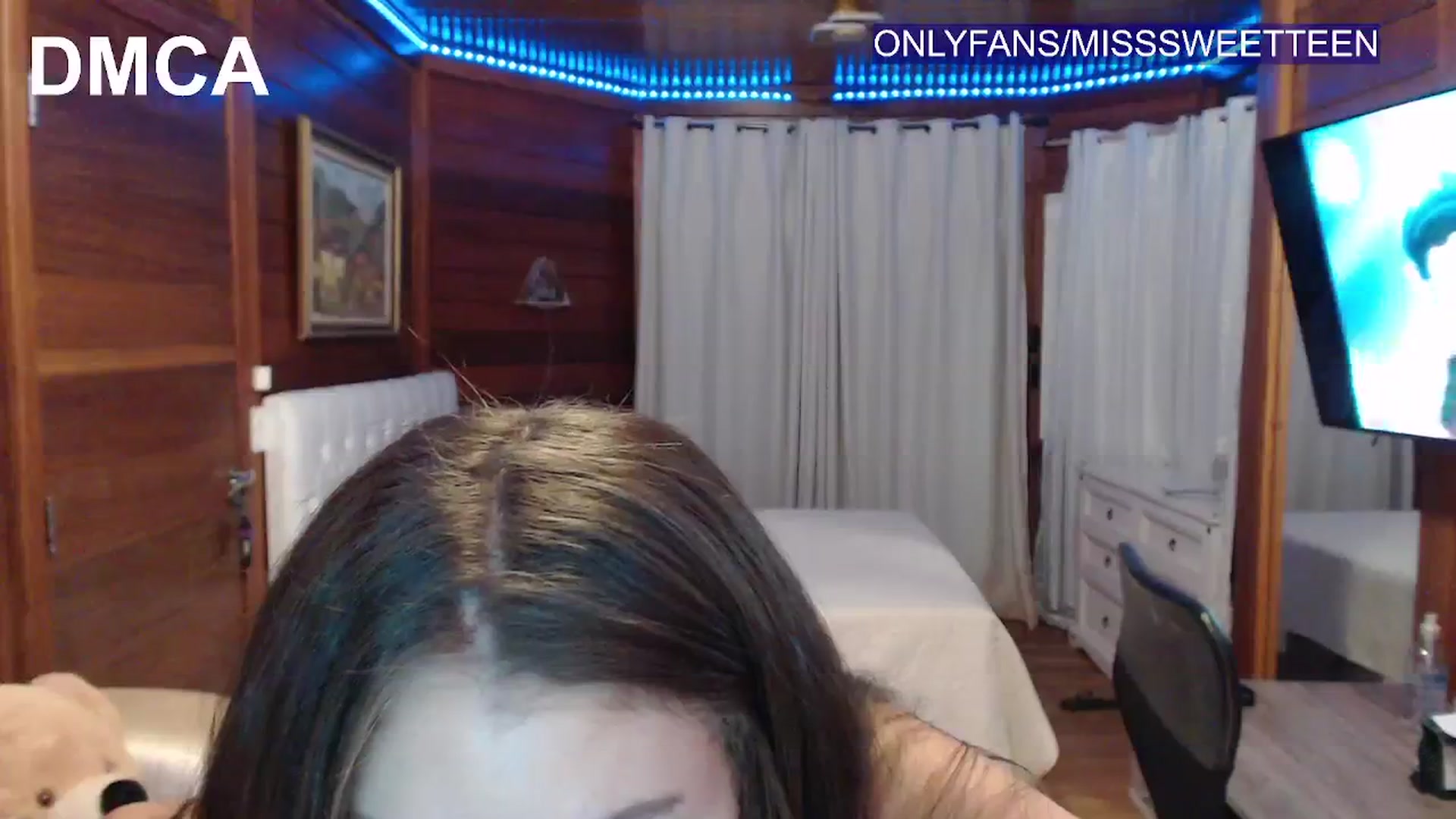 Gallery image thumbnail from misssweetteen's myfreecams stream on, 05/10/2024, 01:12 image 12 of 20