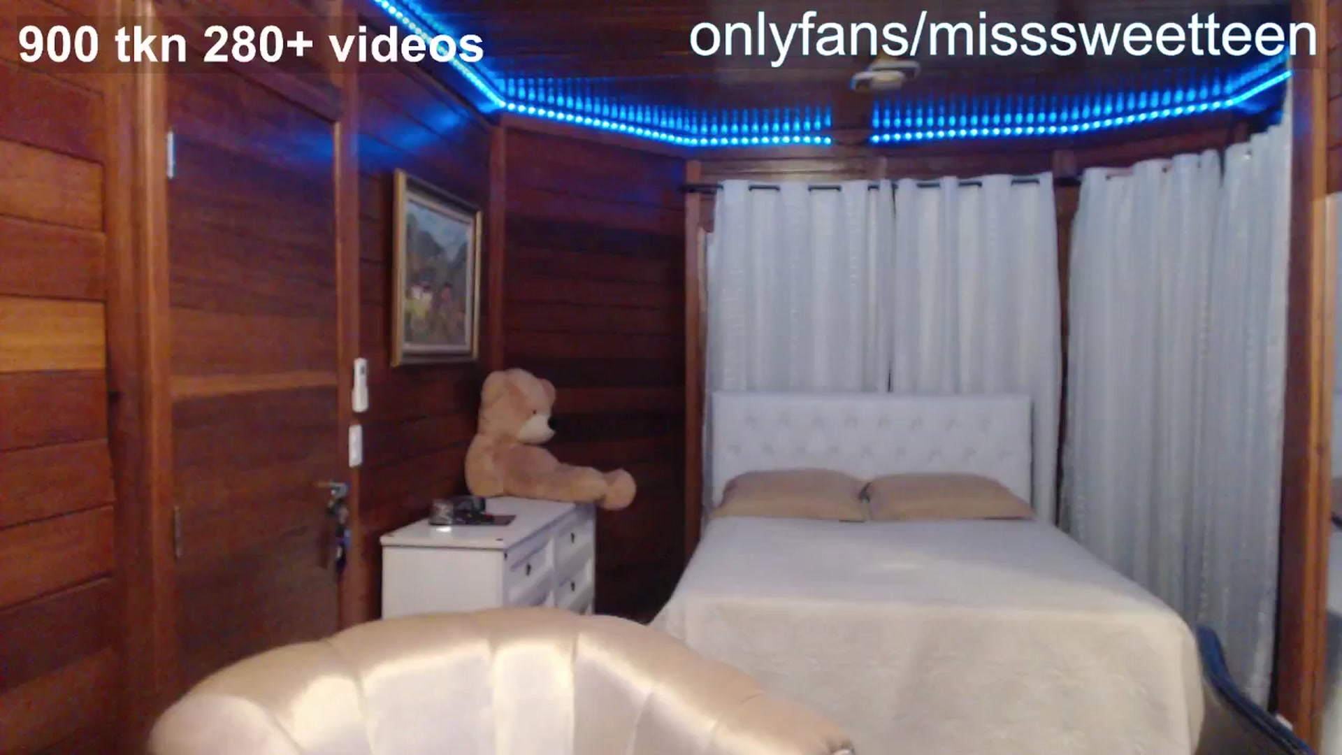 Gallery image thumbnail from misssweetteen's myfreecams stream on, 06/22/2024, 01:59 image 20 of 20