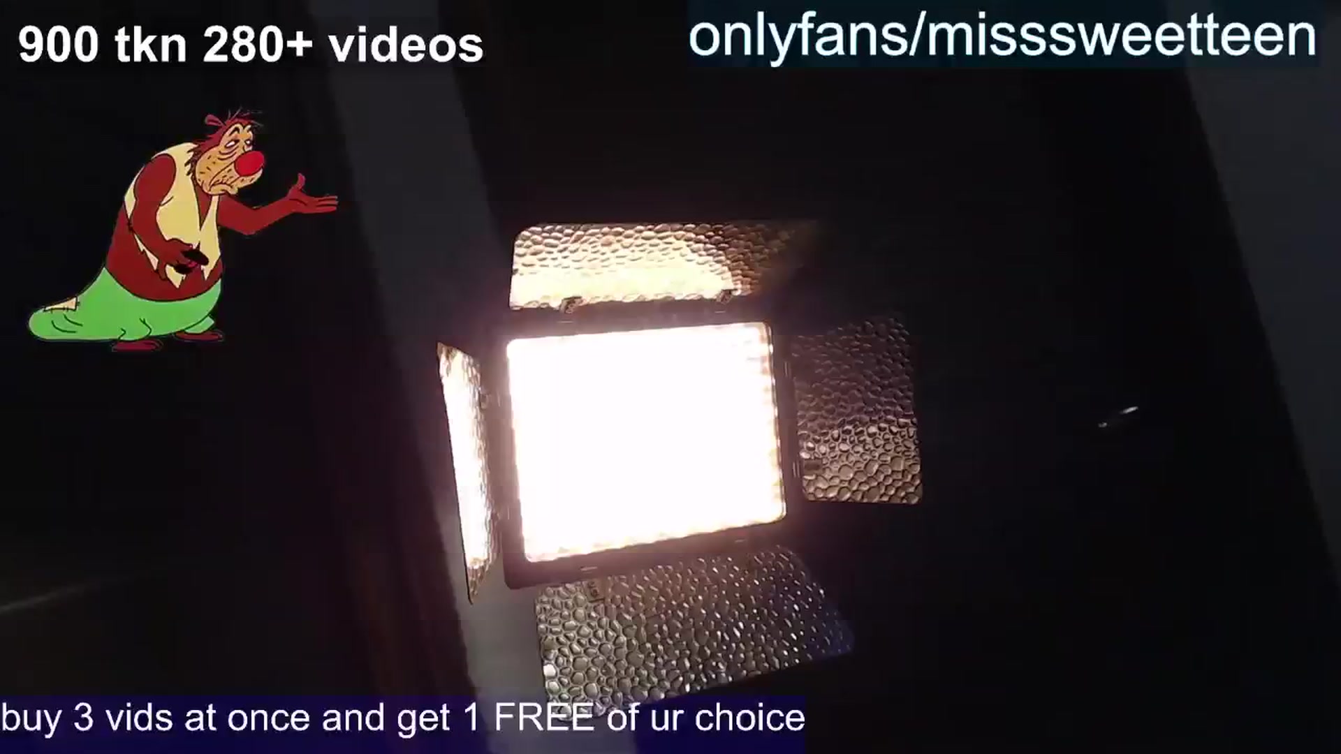 Gallery image thumbnail from misssweetteen's myfreecams stream on, 06/26/2024, 20:55 image 9 of 20
