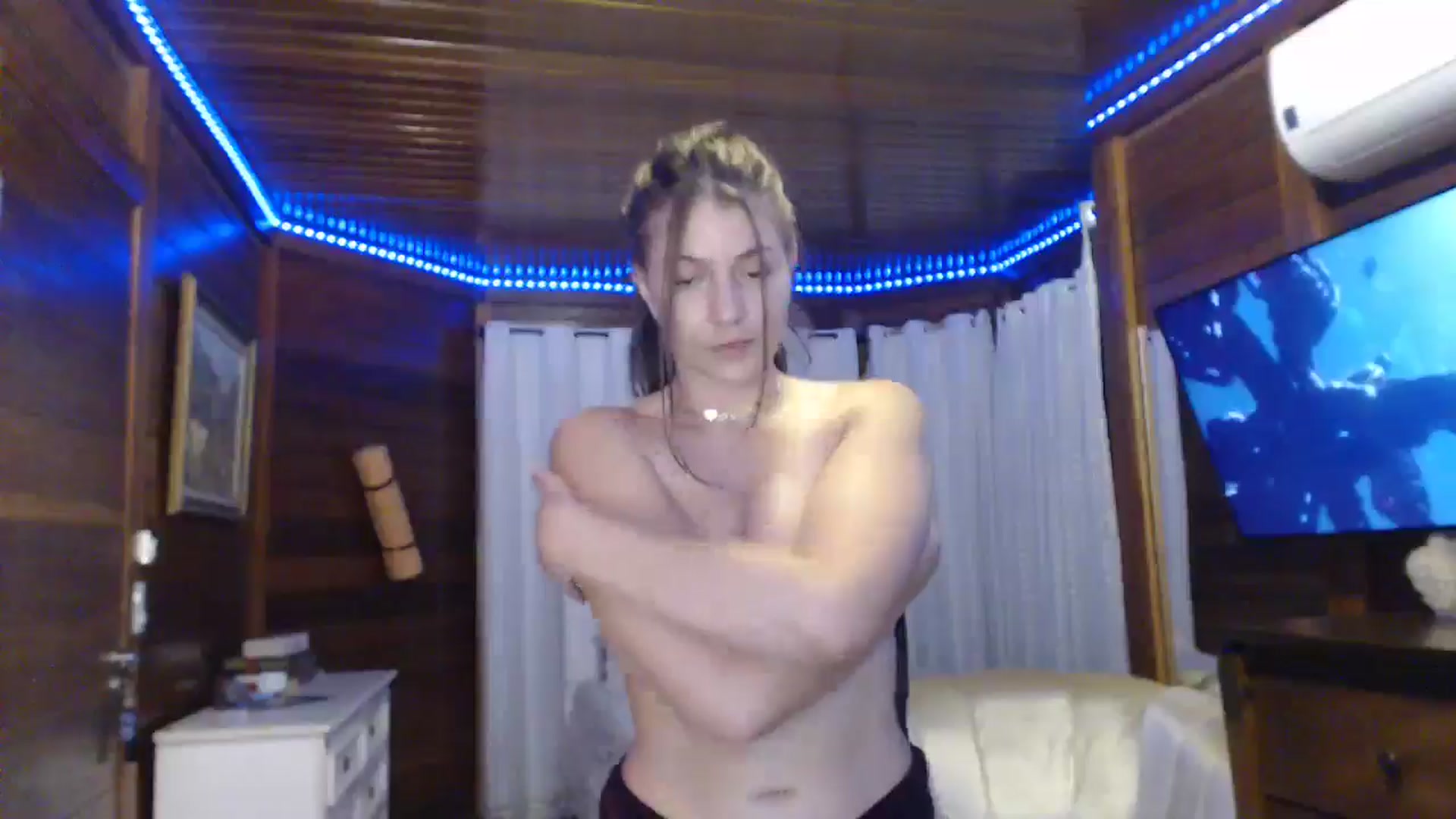 Gallery image thumbnail from misssweetteen's myfreecams stream on, 09/01/2024, 24:24 image 20 of 20