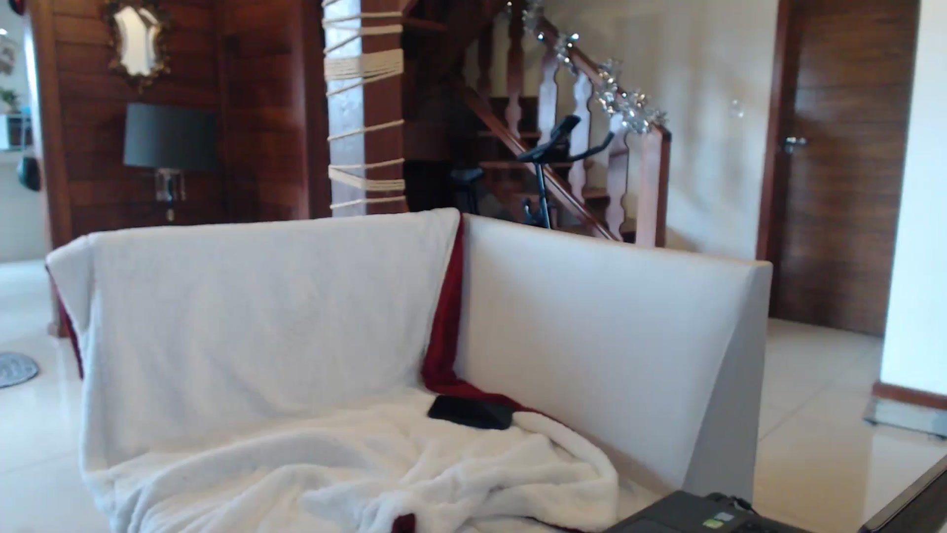 Gallery image thumbnail from misssweetteen's myfreecams stream on, 12/19/2024, 21:19 image 17 of 20