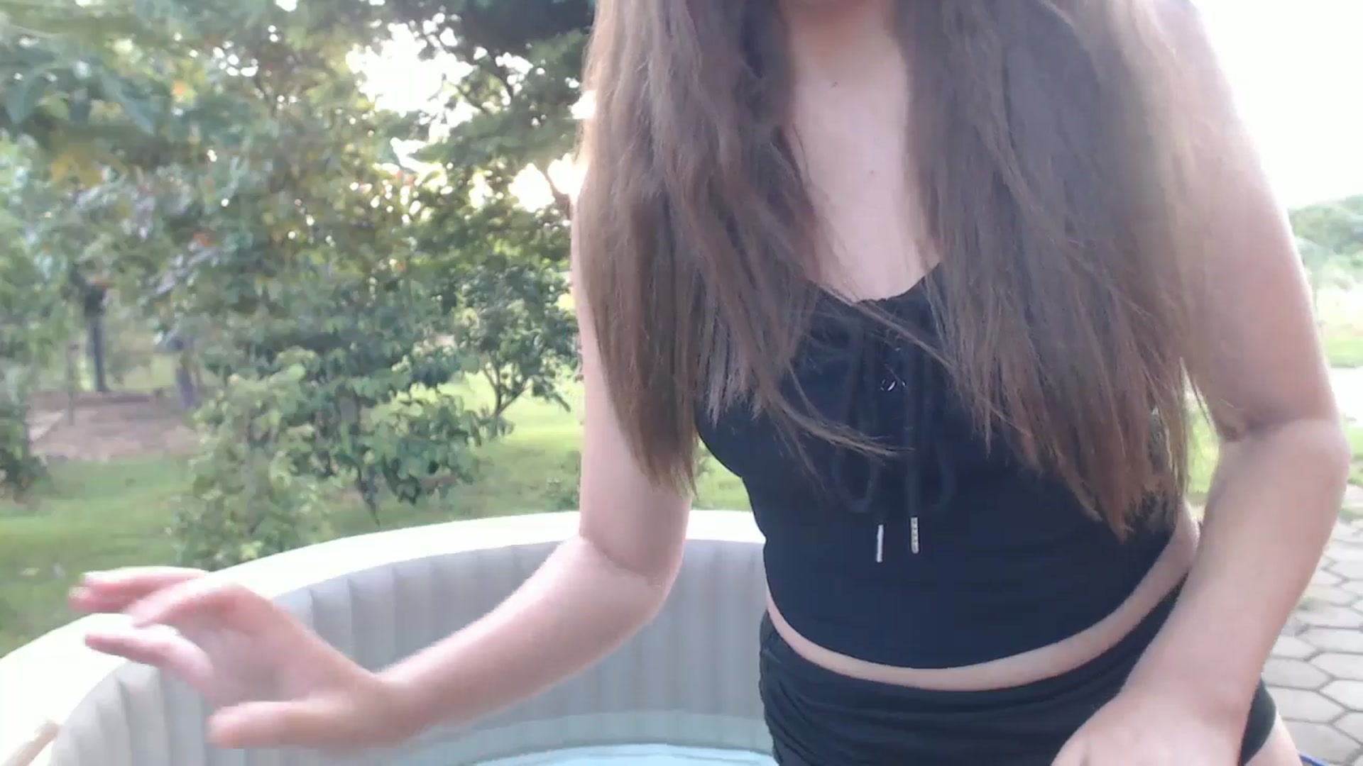 Gallery image thumbnail from misssweetteen's myfreecams stream on, 12/19/2024, 23:15 image 6 of 20