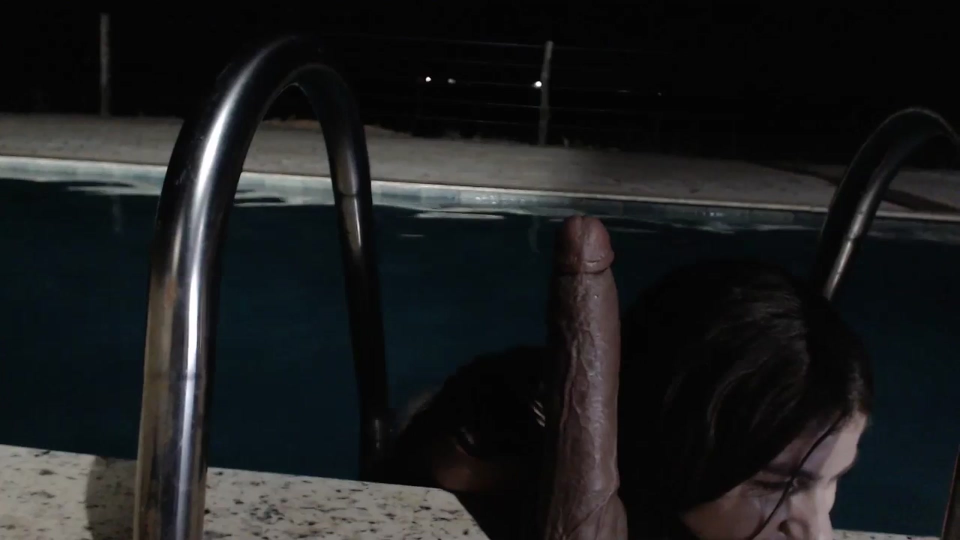 Gallery image thumbnail from misssweetteen's myfreecams stream on, 01/22/2025, 23:25 image 13 of 20