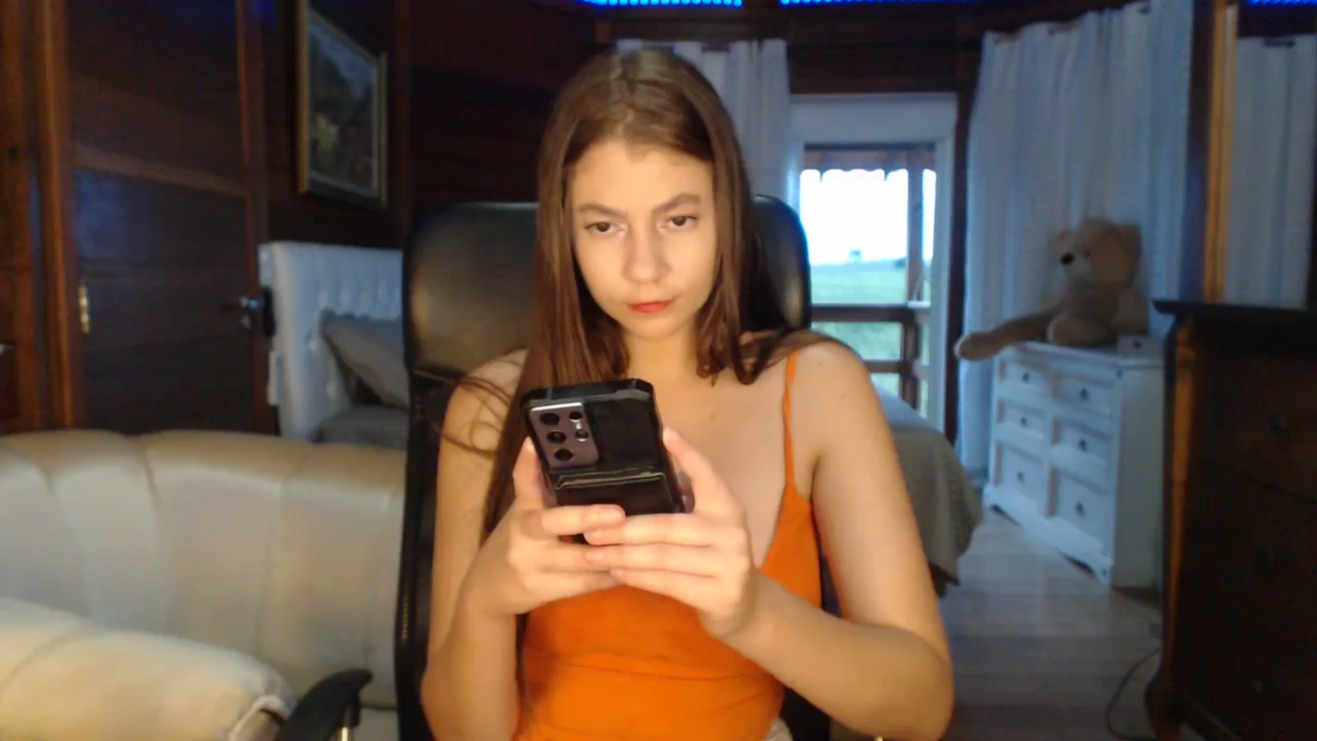 Gallery image thumbnail from misssweetteen's myfreecams stream on, 04/17/2025, 21:26 image 15 of 20