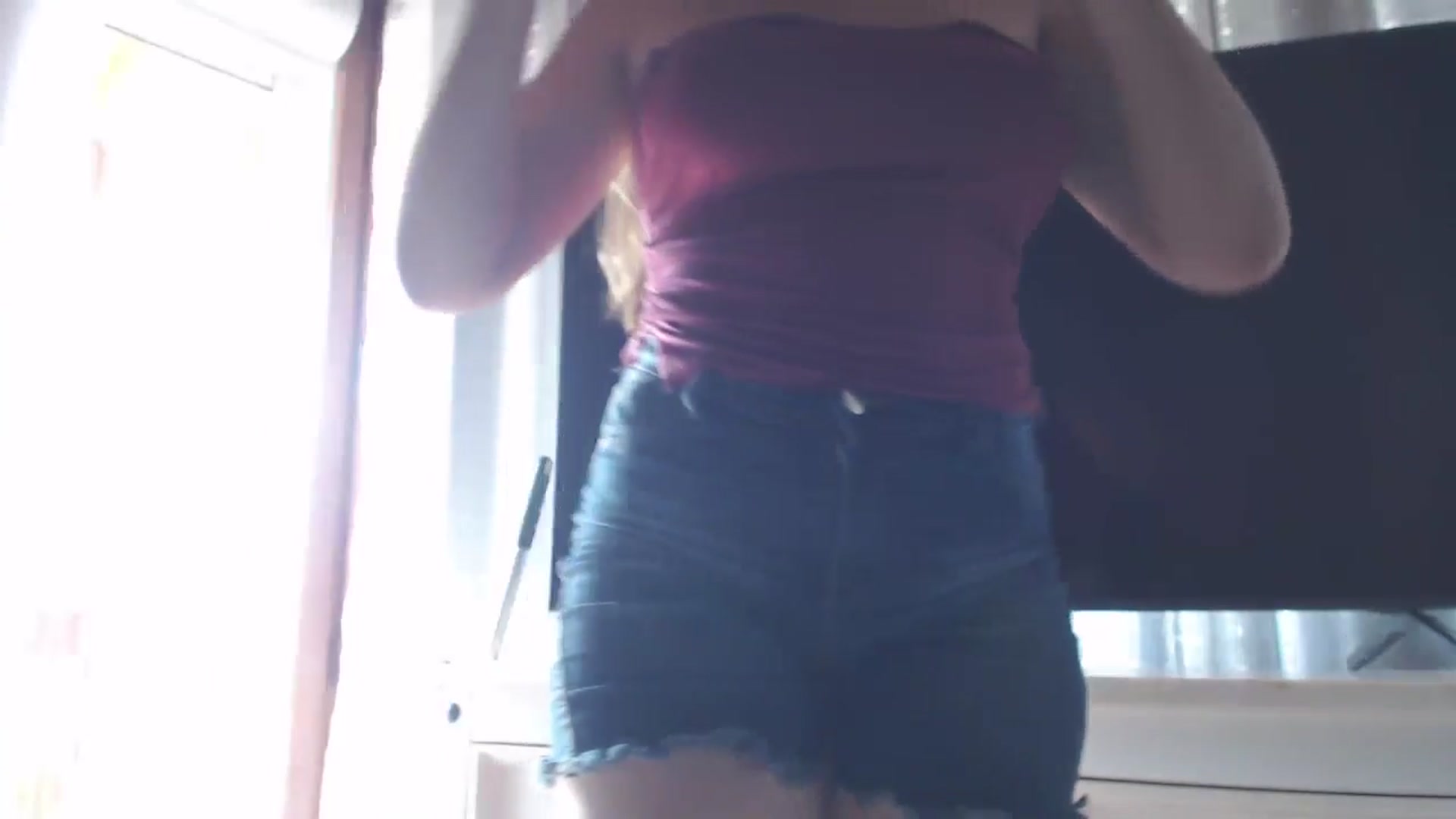 Gallery image thumbnail from misssweetteen's myfreecams stream on, 10/07/2025, 17:44 image 5 of 20
