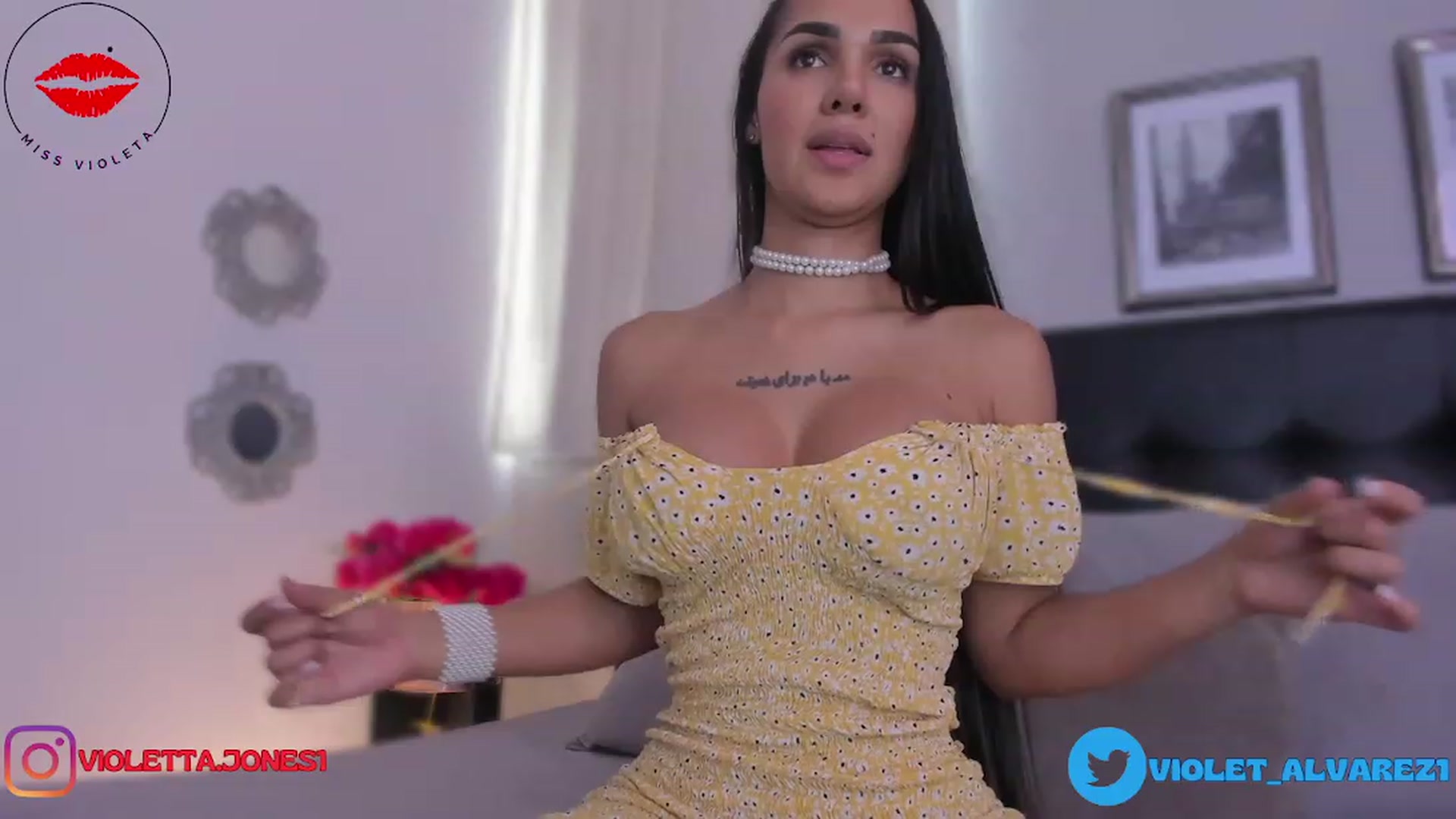Gallery image thumbnail from missvioleta's myfreecams stream on, 04/22/2023, 17:05 image 19 of 20