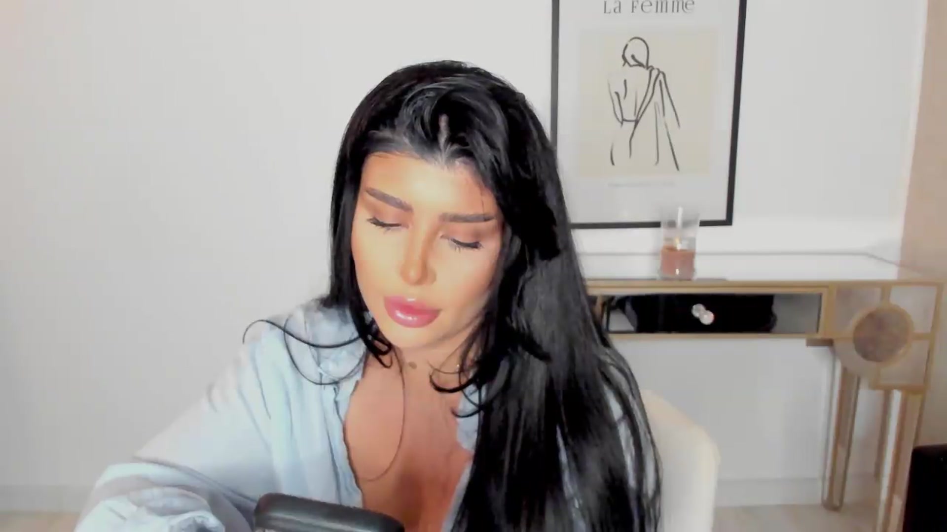 Gallery image thumbnail from missxmoni's myfreecams stream on, 05/14/2026, 14:47 image 12 of 20