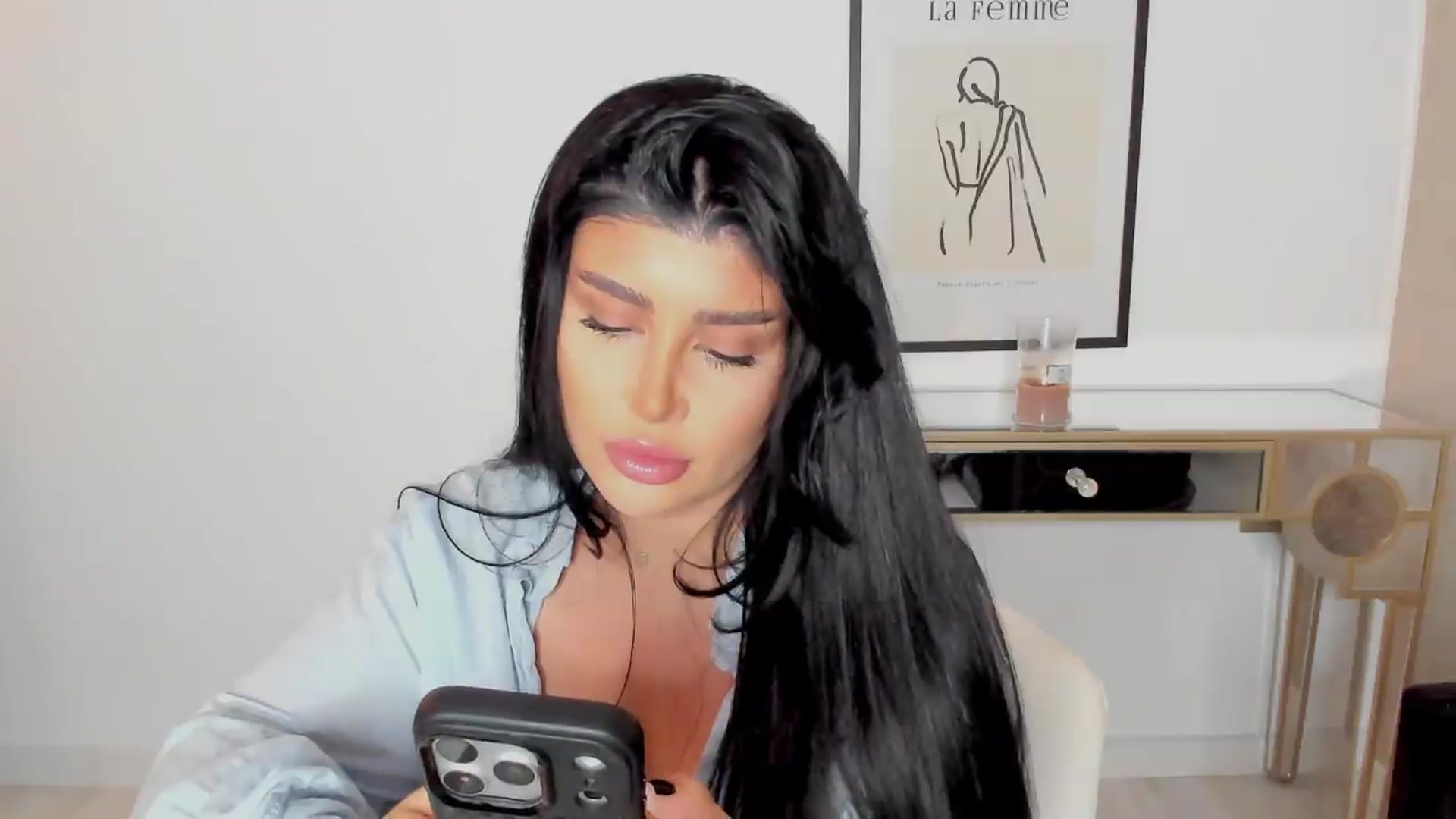 Gallery image thumbnail from missxmoni's myfreecams stream on, 05/14/2026, 14:47 image 11 of 20