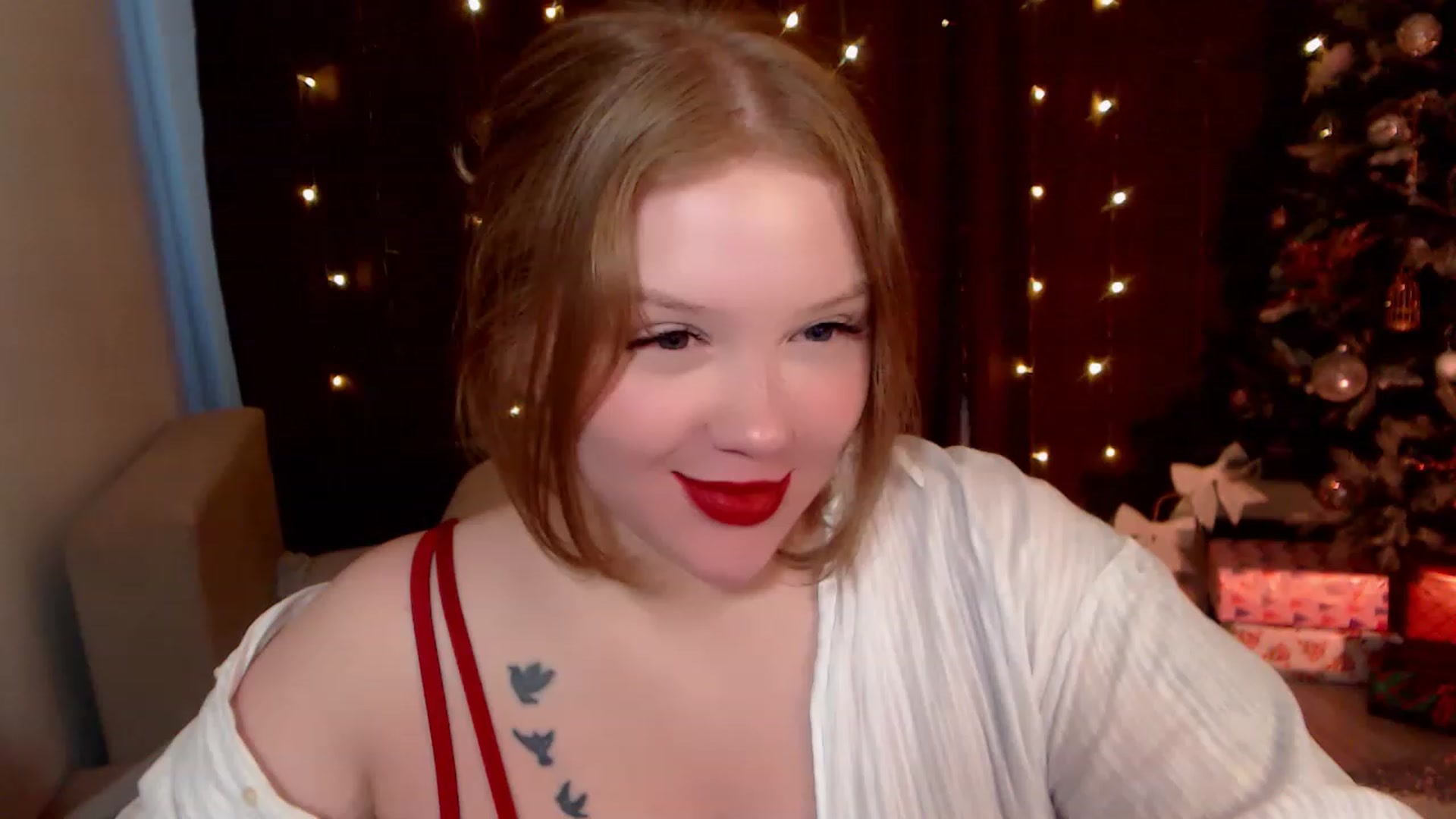 Gallery image thumbnail from miyphoria's myfreecams stream on, 12/25/2022, 10:06 image 19 of 20