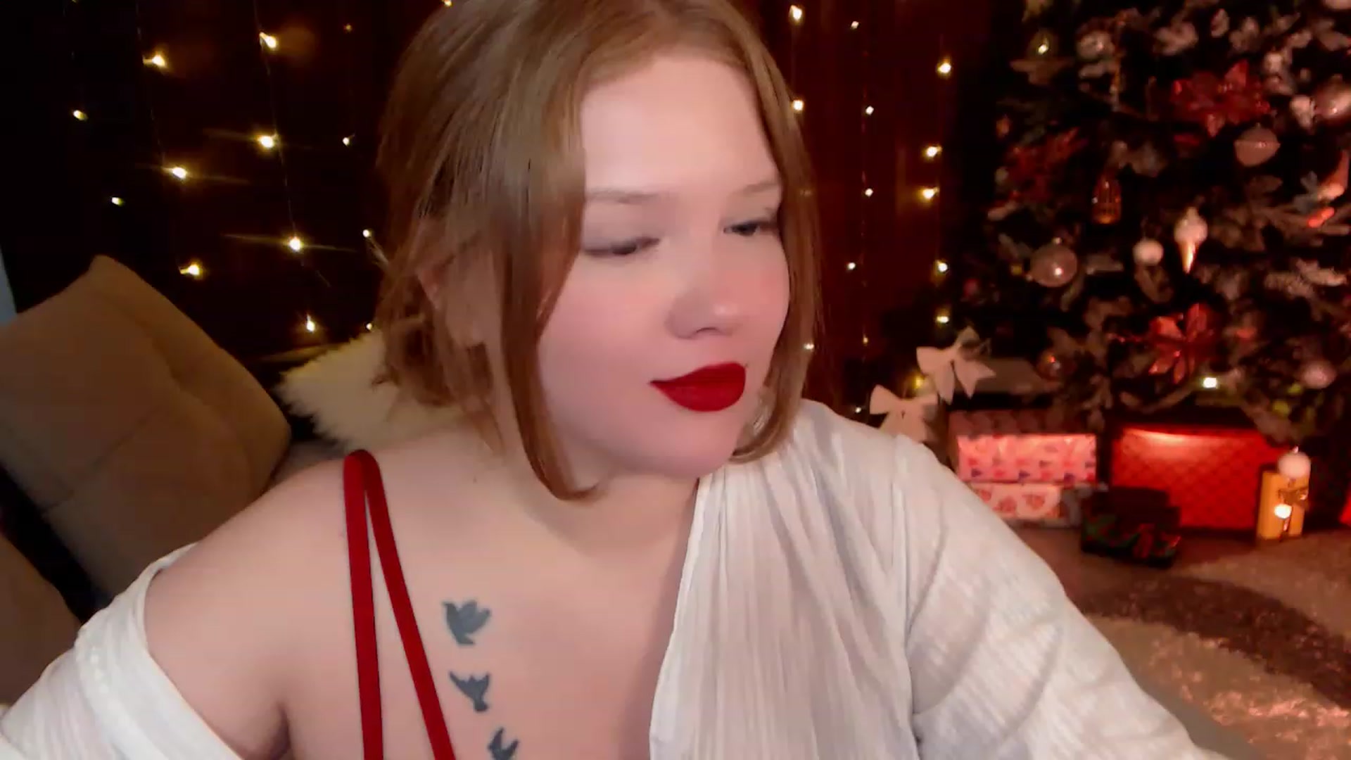 Gallery image thumbnail from miyphoria's myfreecams stream on, 12/25/2022, 10:06 image 1 of 20