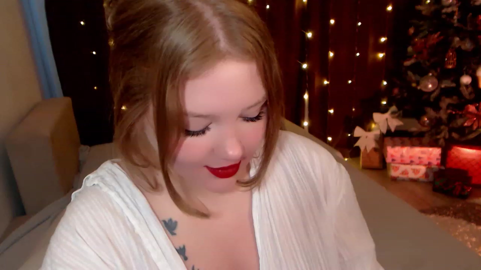 Gallery image thumbnail from miyphoria's myfreecams stream on, 12/25/2022, 10:06 image 11 of 20