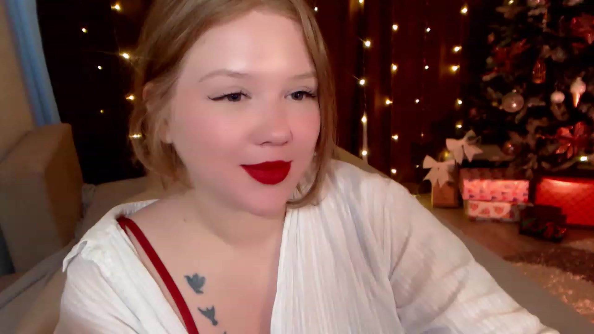 Gallery image thumbnail from miyphoria's myfreecams stream on, 12/25/2022, 10:06 image 5 of 20