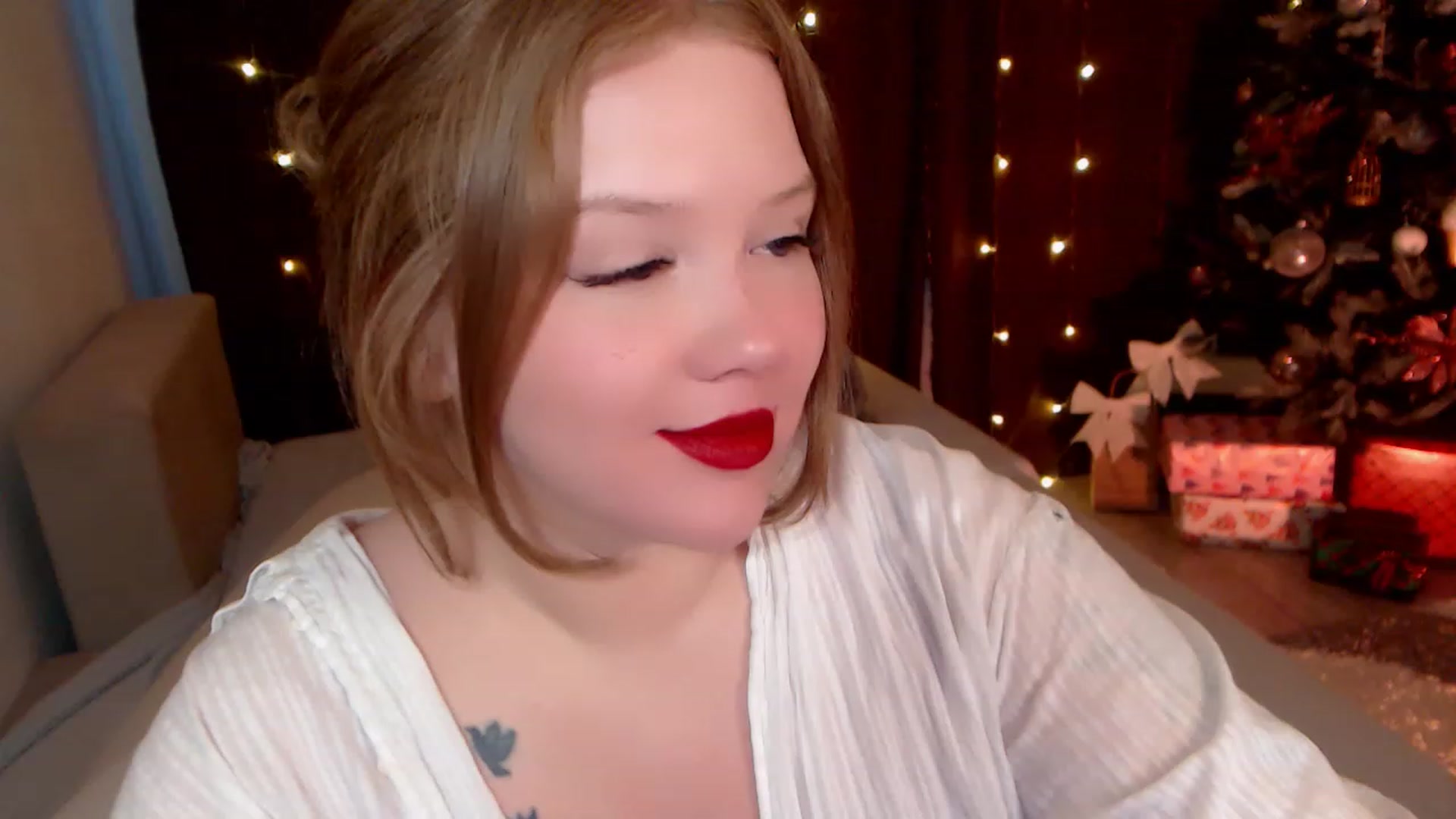 Gallery image thumbnail from miyphoria's myfreecams stream on, 12/25/2022, 10:06 image 12 of 20
