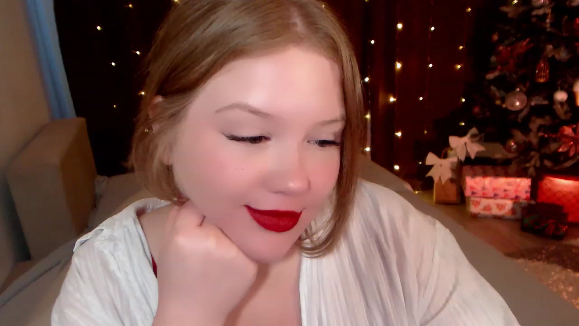 Gallery image thumbnail from miyphoria's myfreecams stream on, 12/25/2022, 10:06 image 9 of 20