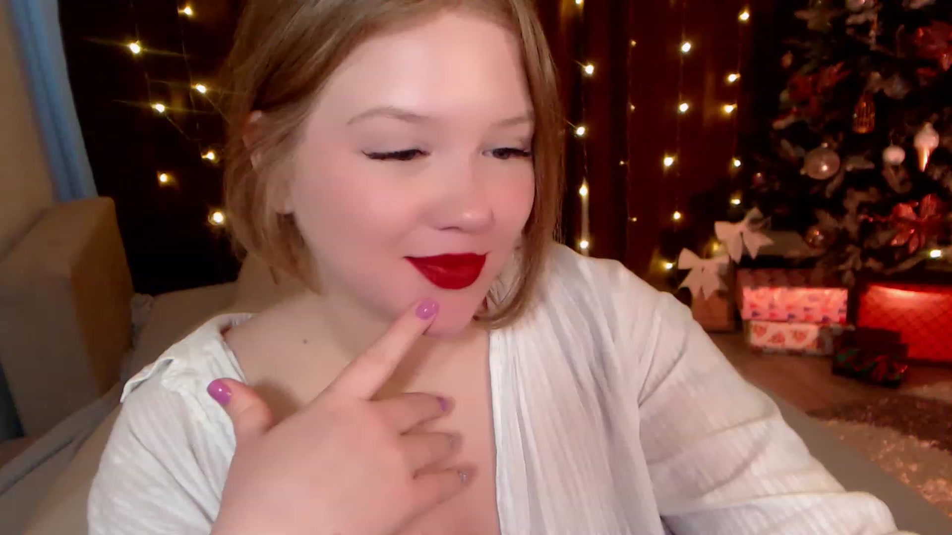 Gallery image thumbnail from miyphoria's myfreecams stream on, 12/25/2022, 10:06 image 8 of 20