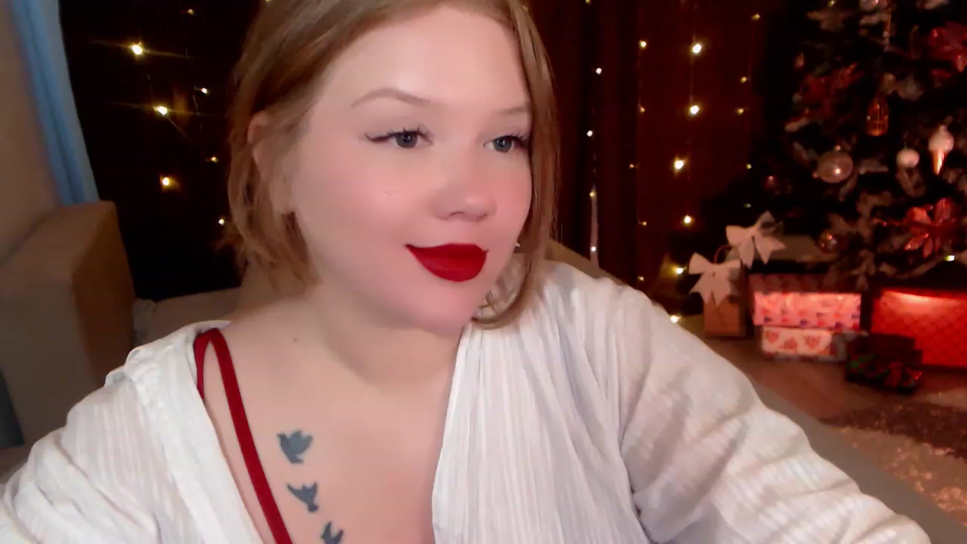 Gallery image thumbnail from miyphoria's myfreecams stream on, 12/25/2022, 10:06 image 3 of 20