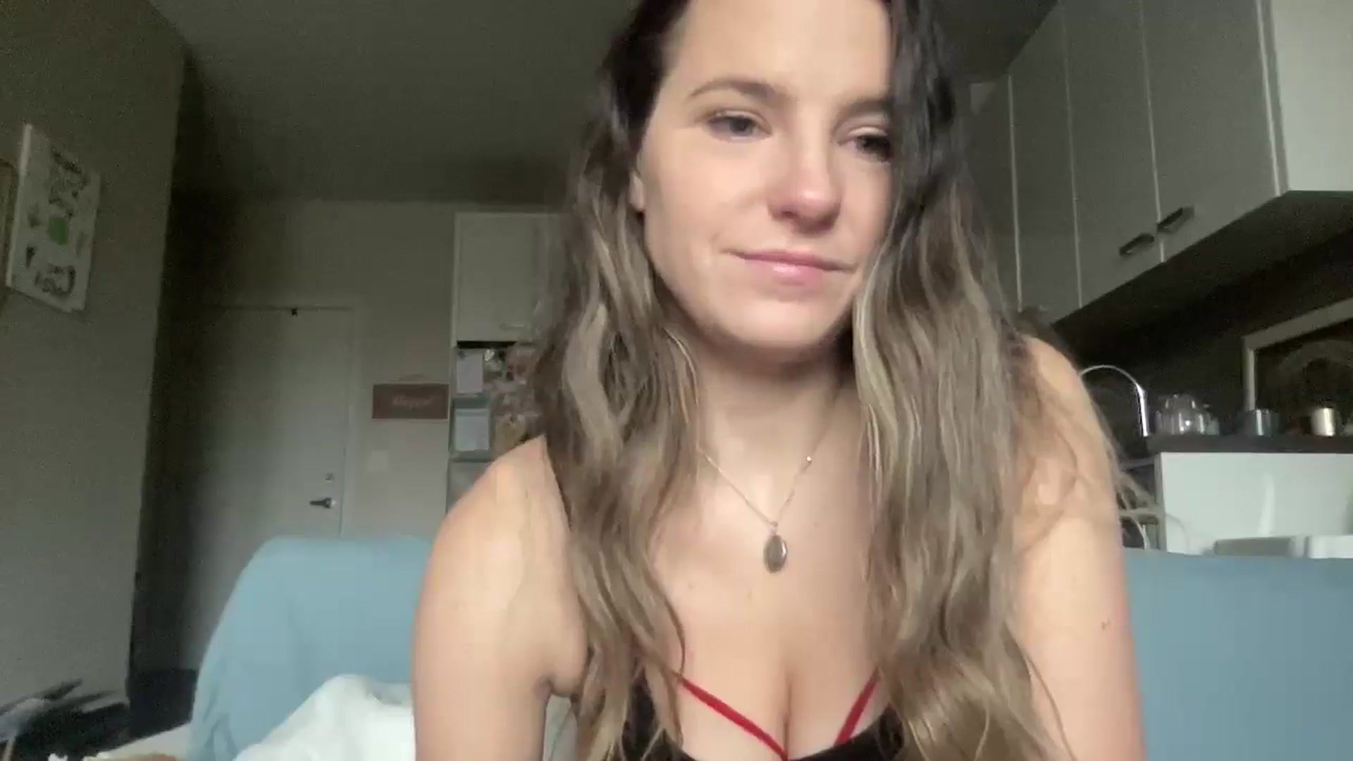 Gallery image thumbnail from mkbabygirlcum's myfreecams stream on, 11/13/2025, 20:00 image 14 of 20