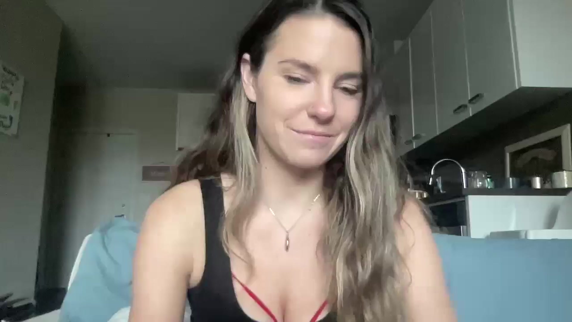 Gallery image thumbnail from mkbabygirlcum's myfreecams stream on, 11/13/2025, 20:47 image 8 of 20