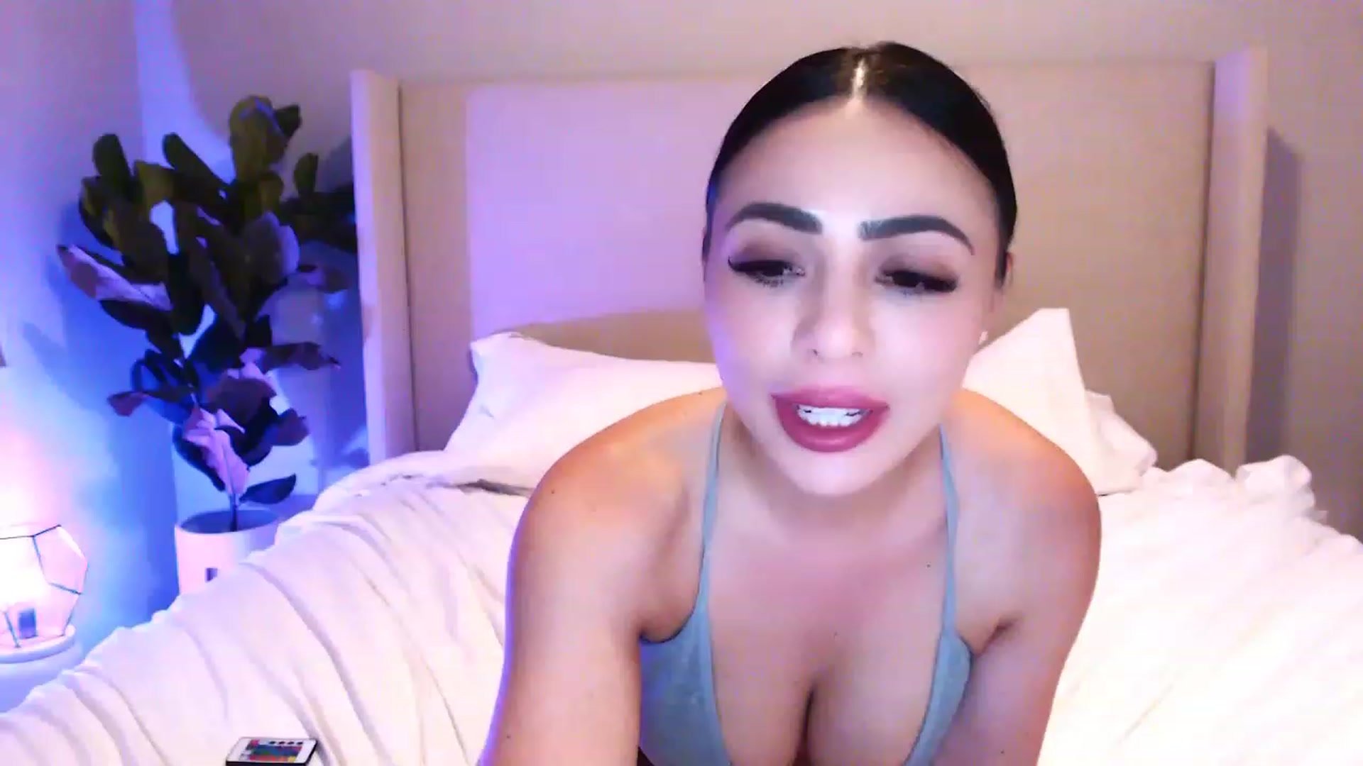 Gallery image thumbnail from mkeyourohface's myfreecams stream on, 04/24/2023, 09:11 image 9 of 20
