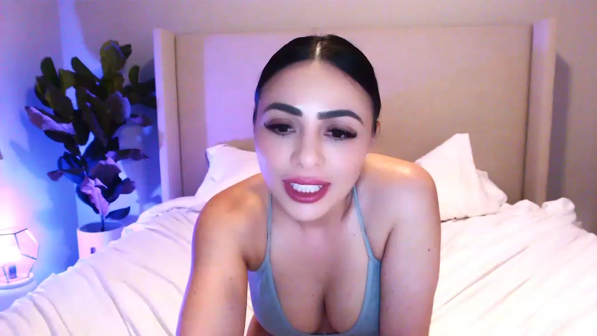 Gallery image thumbnail from mkeyourohface's myfreecams stream on, 04/24/2023, 09:11 image 11 of 20