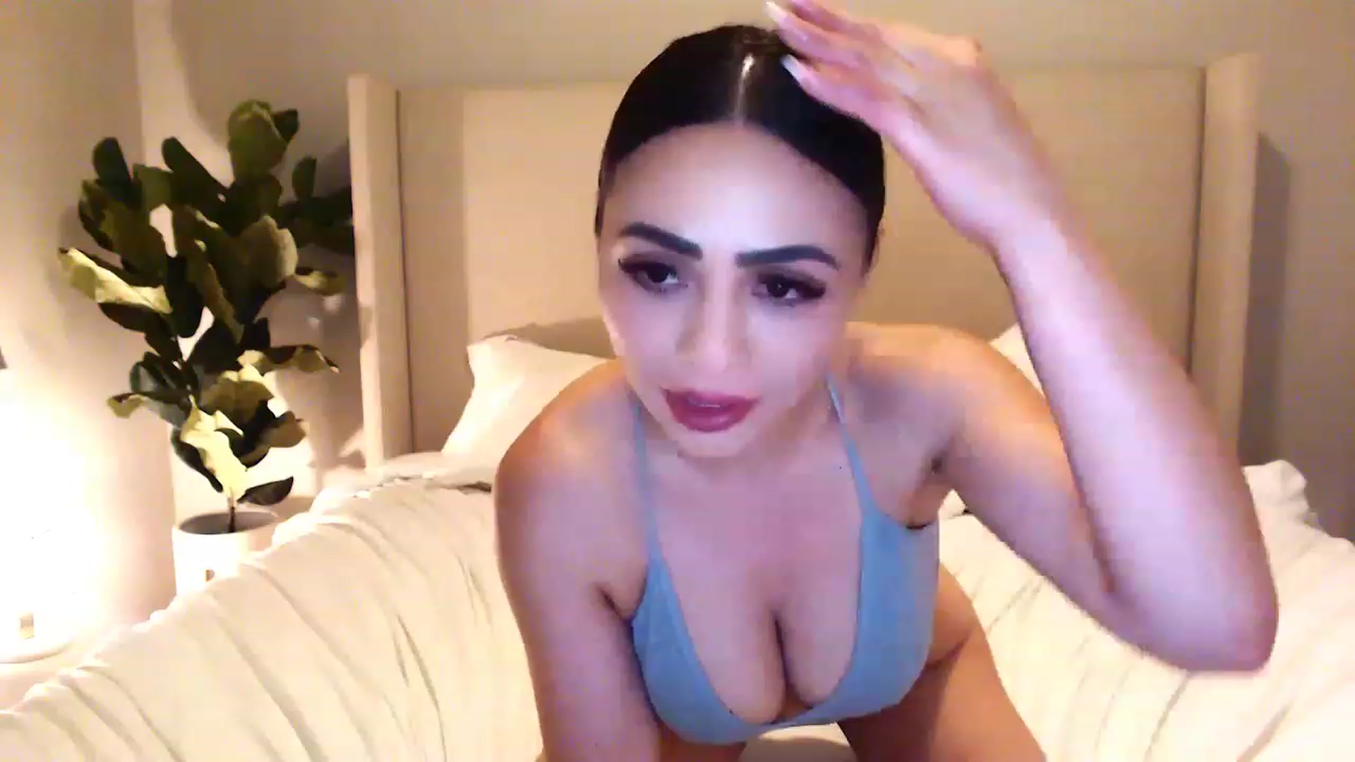Gallery image thumbnail from mkeyourohface's myfreecams stream on, 04/24/2023, 09:11 image 5 of 20