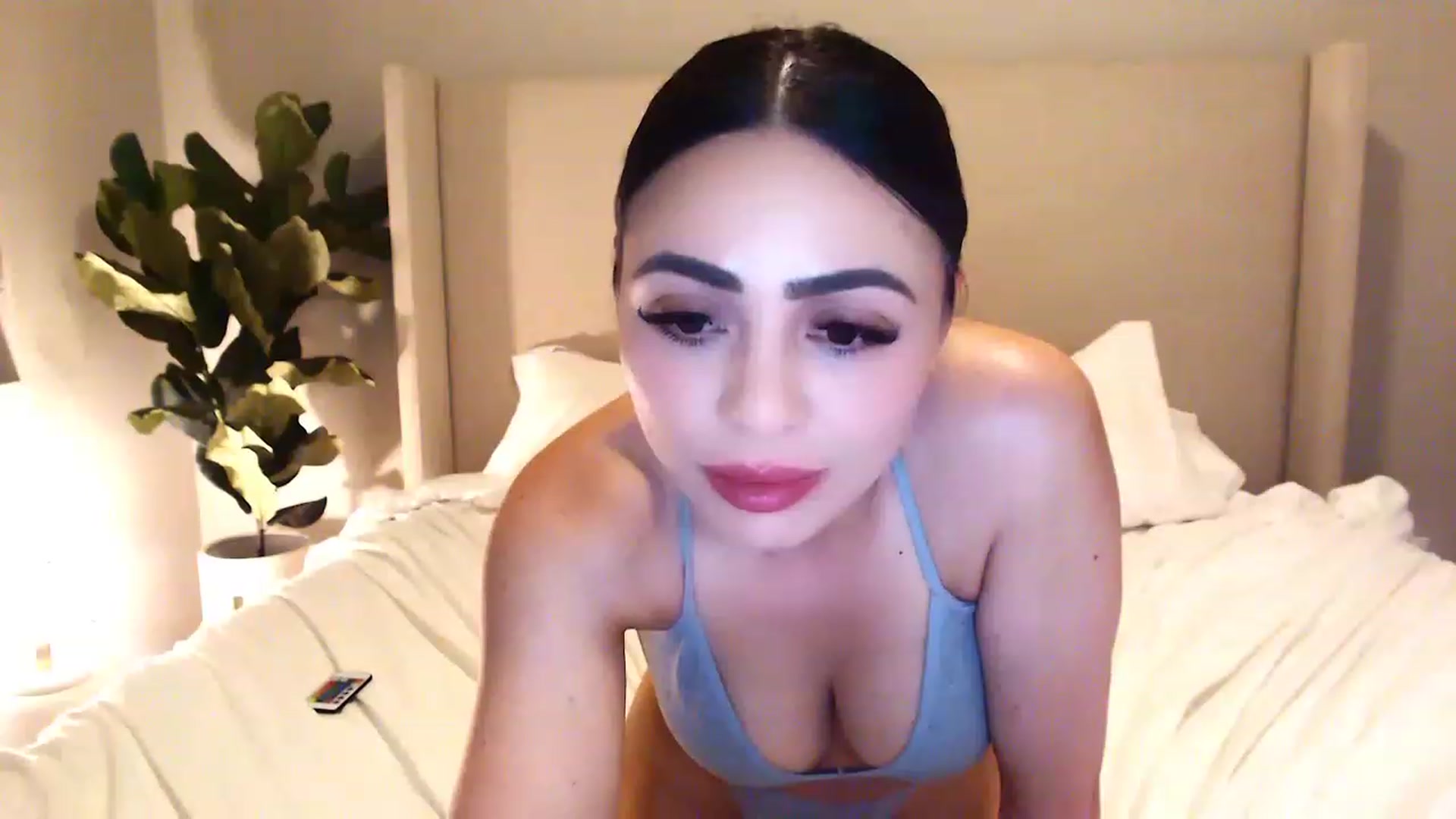 Gallery image thumbnail from mkeyourohface's myfreecams stream on, 04/24/2023, 09:11 image 19 of 20