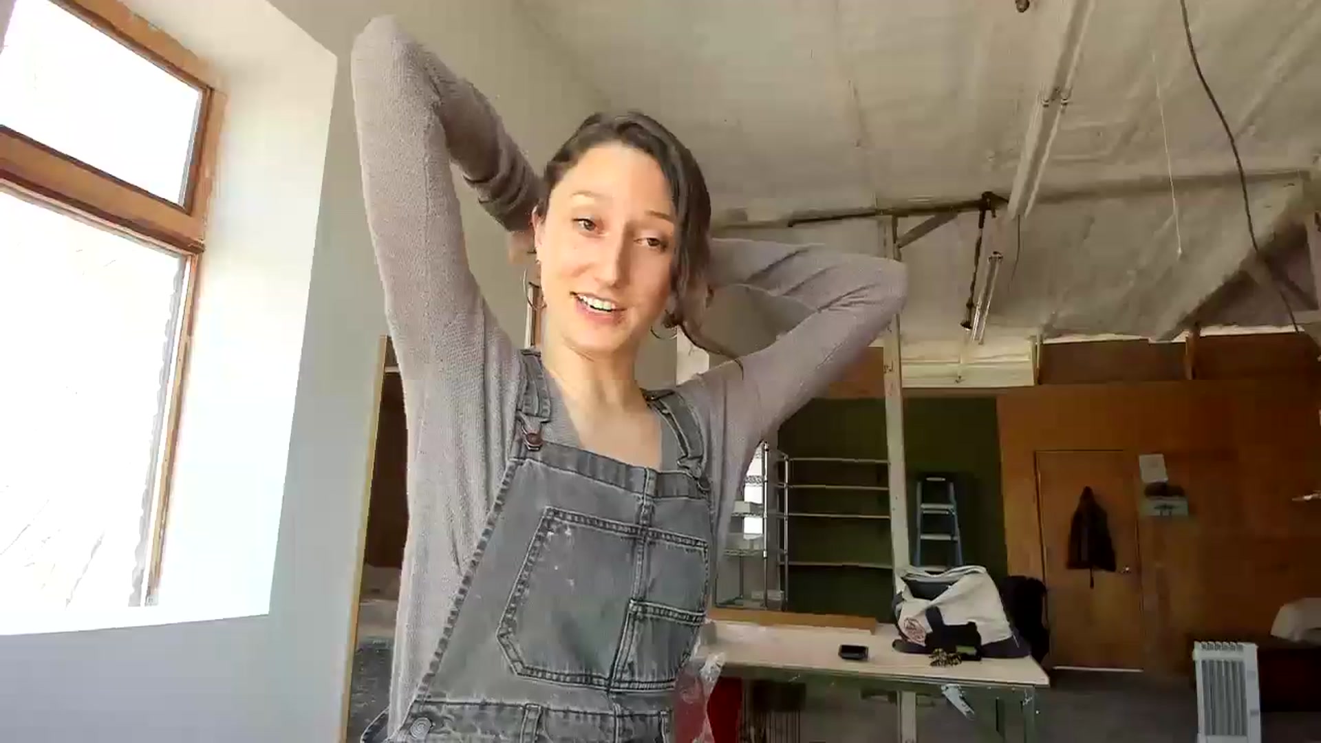 Gallery image thumbnail from mmickey's myfreecams stream on, 03/11/2025, 17:31 image 12 of 20