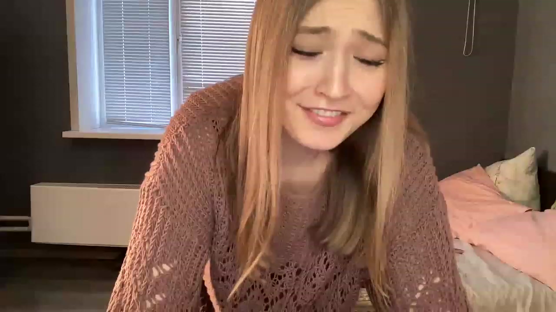 Gallery image thumbnail from mmmSex_appeal's myfreecams stream on, 11/20/2022, 03:20 image 1 of 20