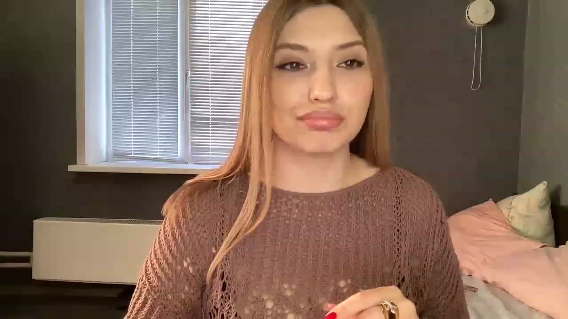 Gallery image thumbnail from mmmSex_appeal's myfreecams stream on, 11/20/2022, 03:20 image 11 of 20
