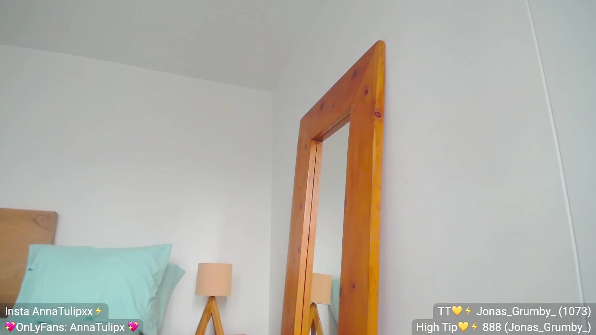 Gallery image thumbnail from mmmsanna's myfreecams stream on, 02/25/2023, 21:23 image 17 of 20