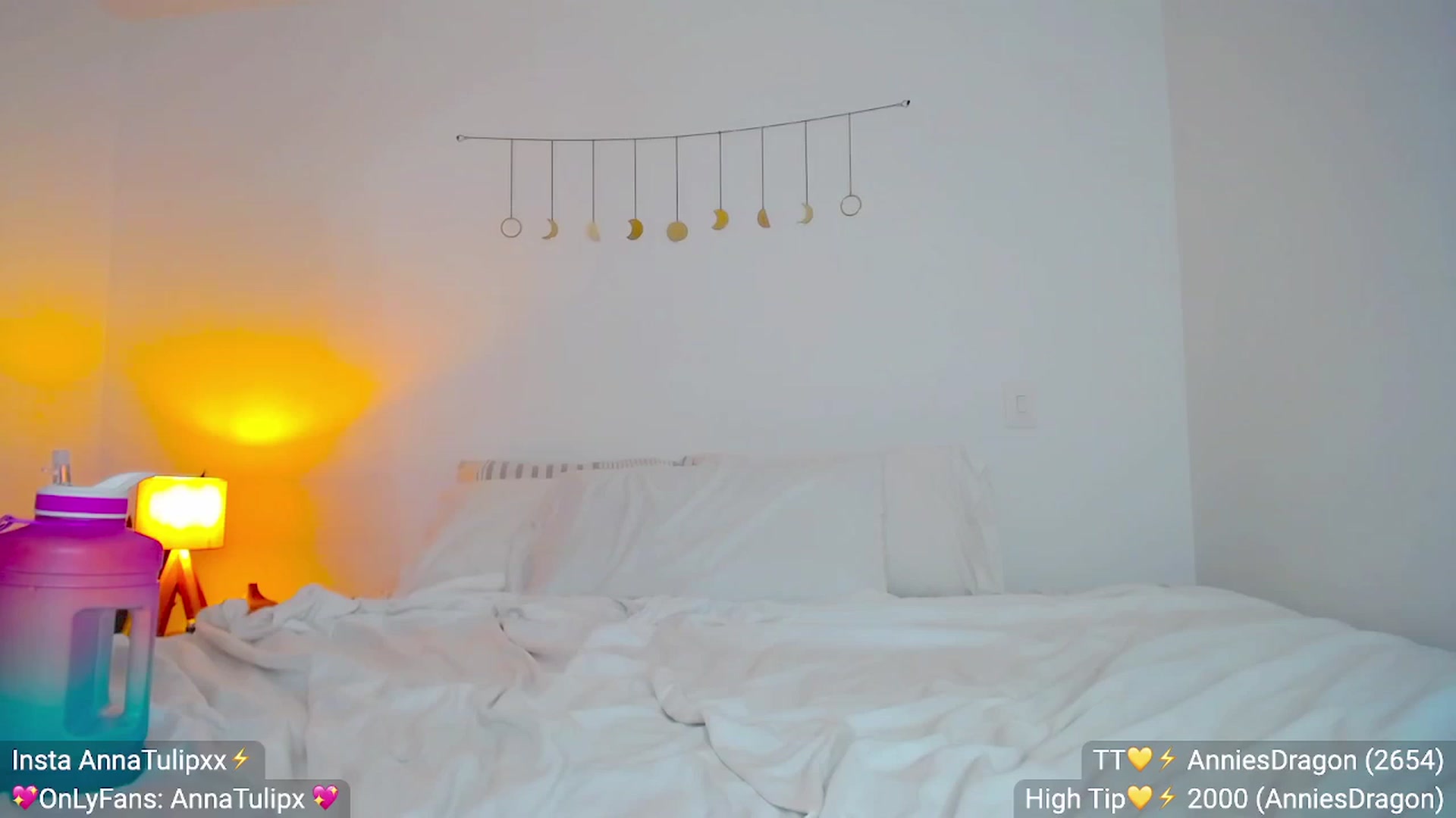 Gallery image thumbnail from mmmsanna's myfreecams stream on, 03/26/2023, 02:07 image 18 of 20