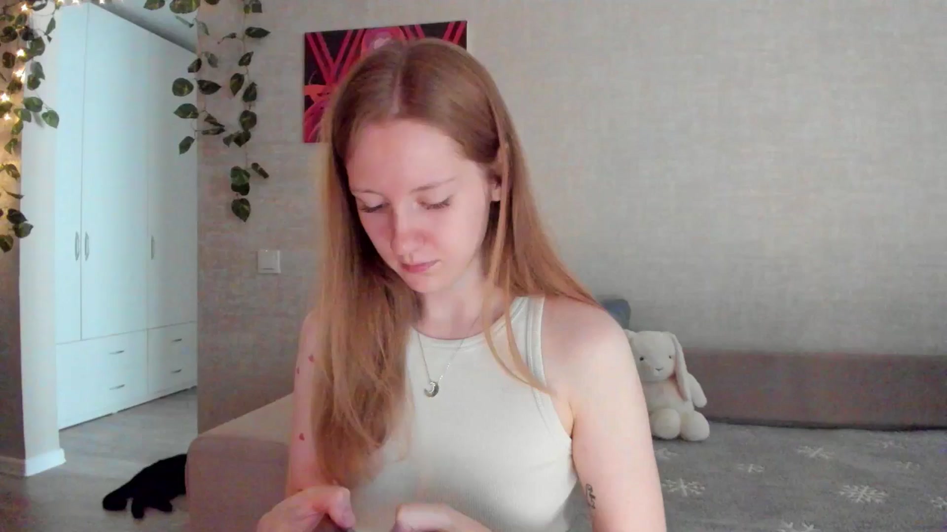 Gallery image thumbnail from mnialice's myfreecams stream on, 08/23/2025, 04:05 image 1 of 20