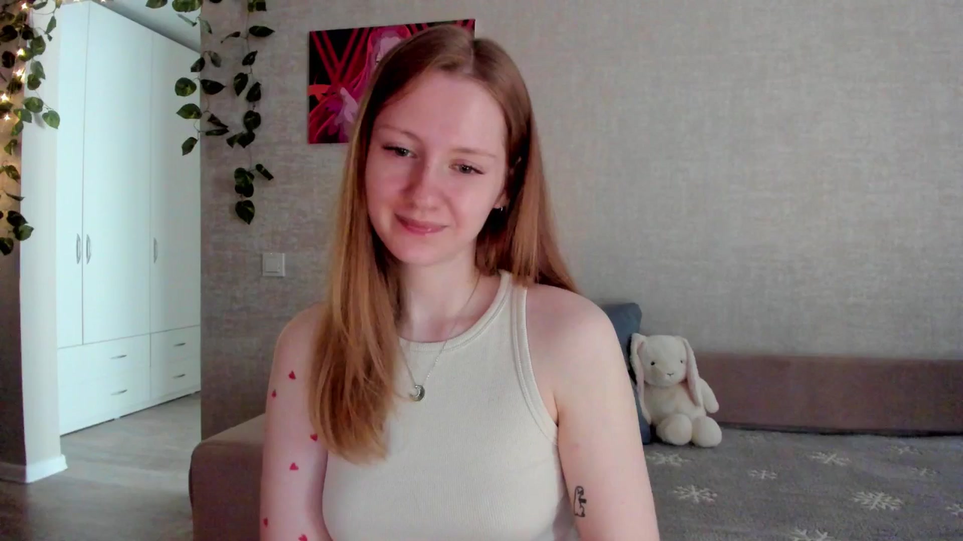 Gallery image thumbnail from mnialice's myfreecams stream on, 08/23/2025, 04:05 image 2 of 20