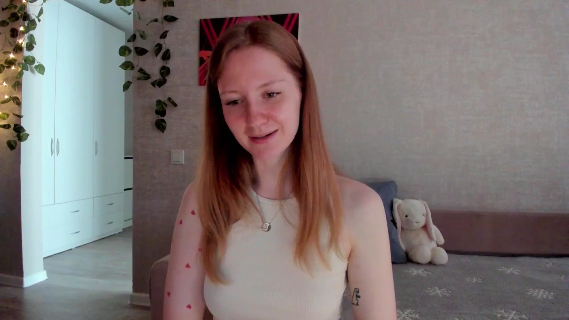 Gallery image thumbnail from mnialice's myfreecams stream on, 08/23/2025, 04:05 image 18 of 20