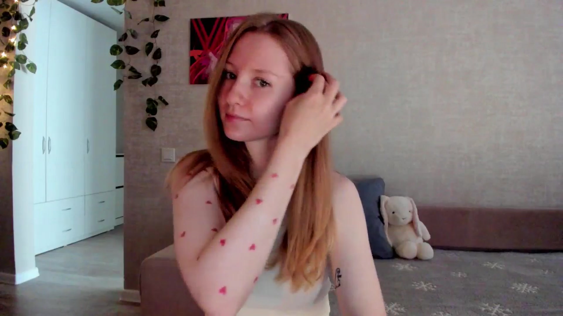 Gallery image thumbnail from mnialice's myfreecams stream on, 08/23/2025, 04:05 image 12 of 20