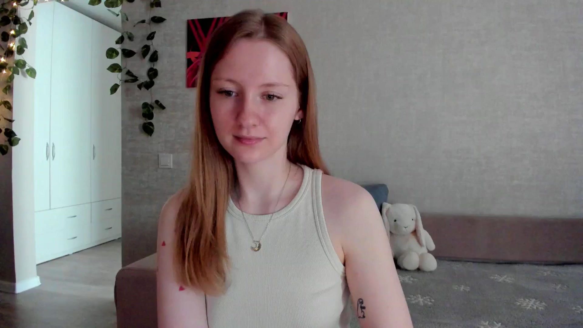 Gallery image thumbnail from mnialice's myfreecams stream on, 08/23/2025, 04:05 image 4 of 20