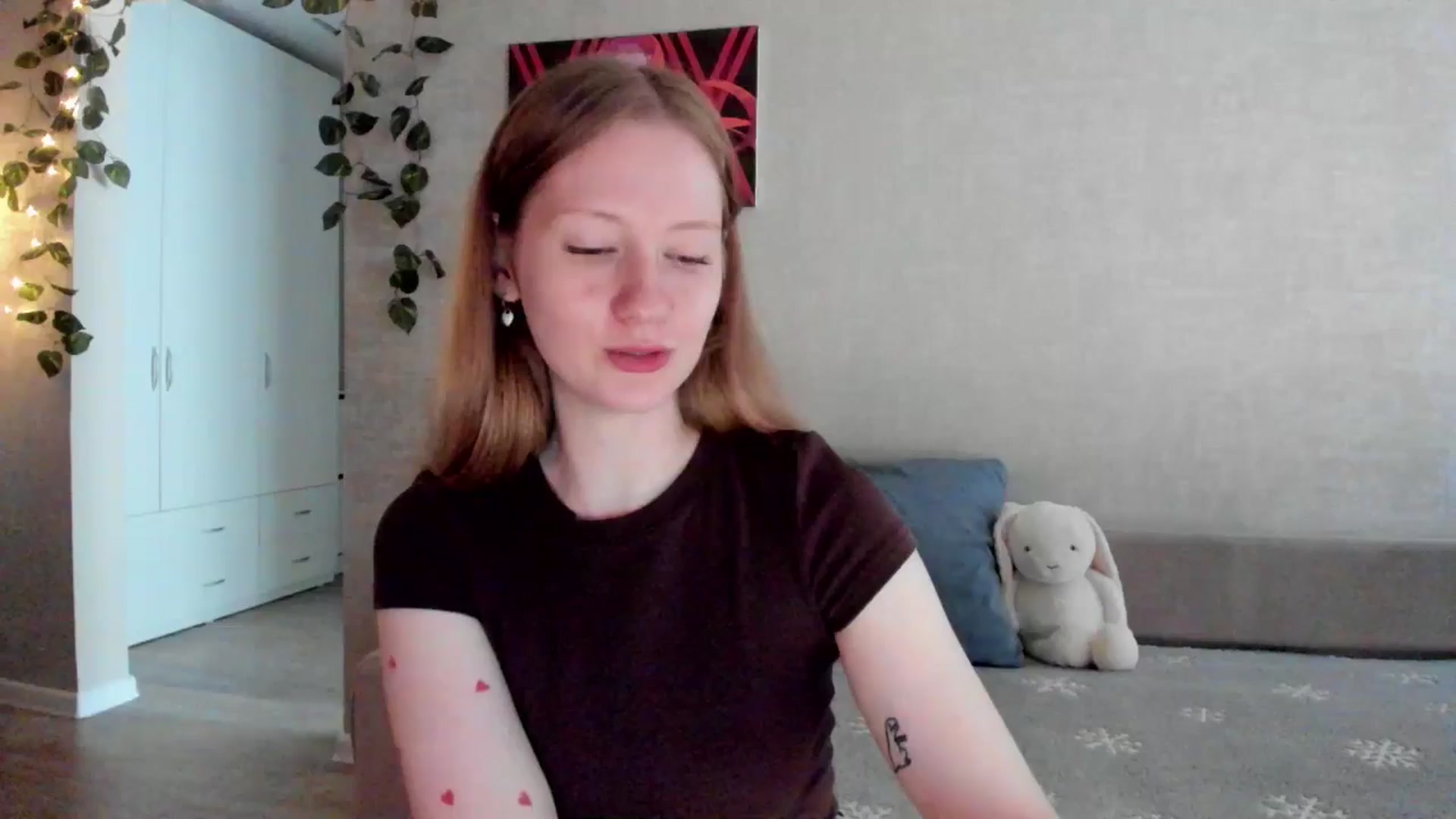Gallery image thumbnail from mnialice's myfreecams stream on, 08/24/2025, 03:34 image 16 of 20