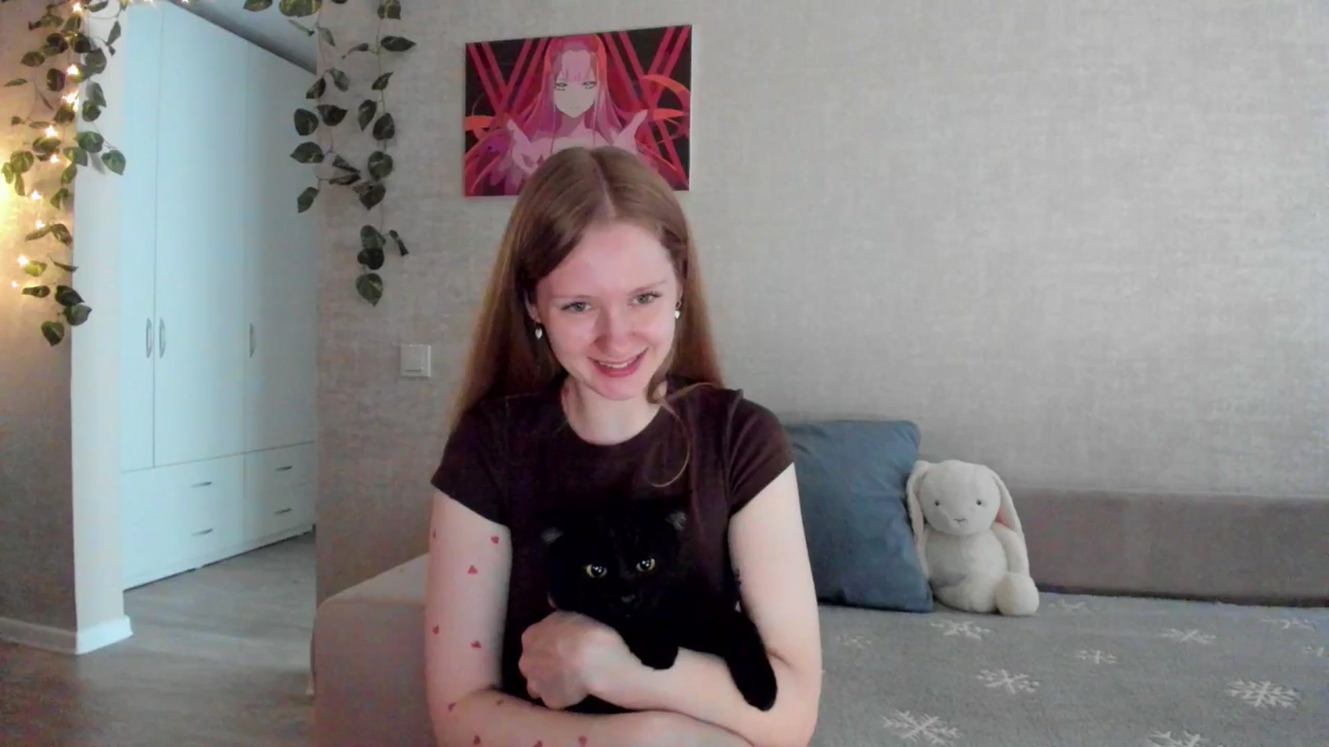 Gallery image thumbnail from mnialice's myfreecams stream on, 08/24/2025, 03:34 image 6 of 20
