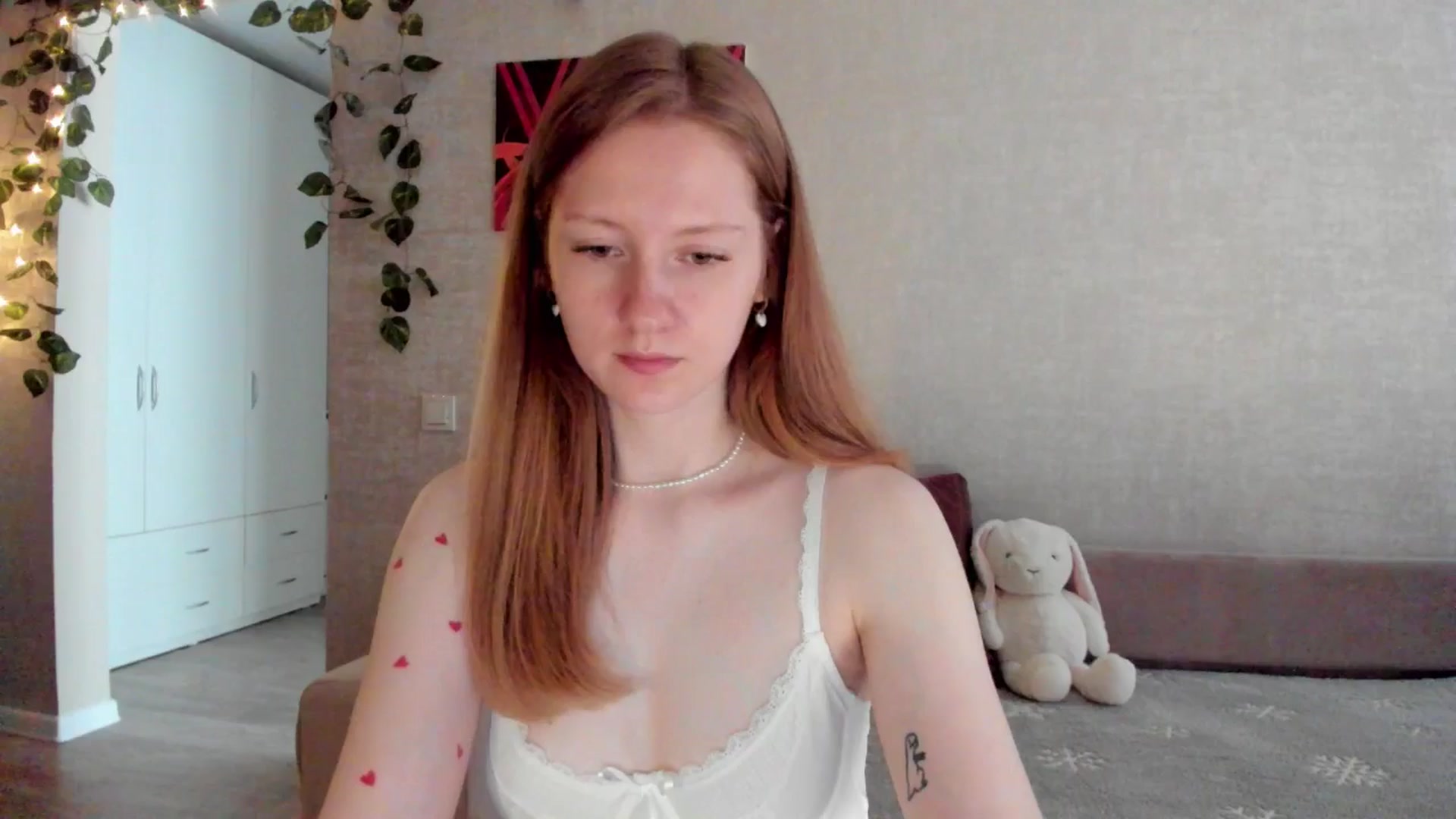 Gallery image thumbnail from mnialice's myfreecams stream on, 08/29/2025, 03:15 image 9 of 20