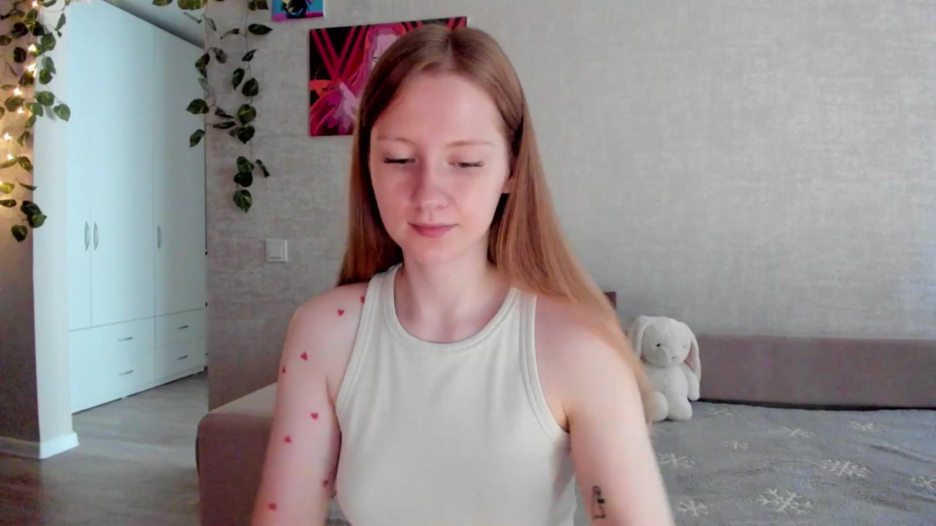 Gallery image thumbnail from mnialice's myfreecams stream on, 09/01/2025, 03:05 image 13 of 20