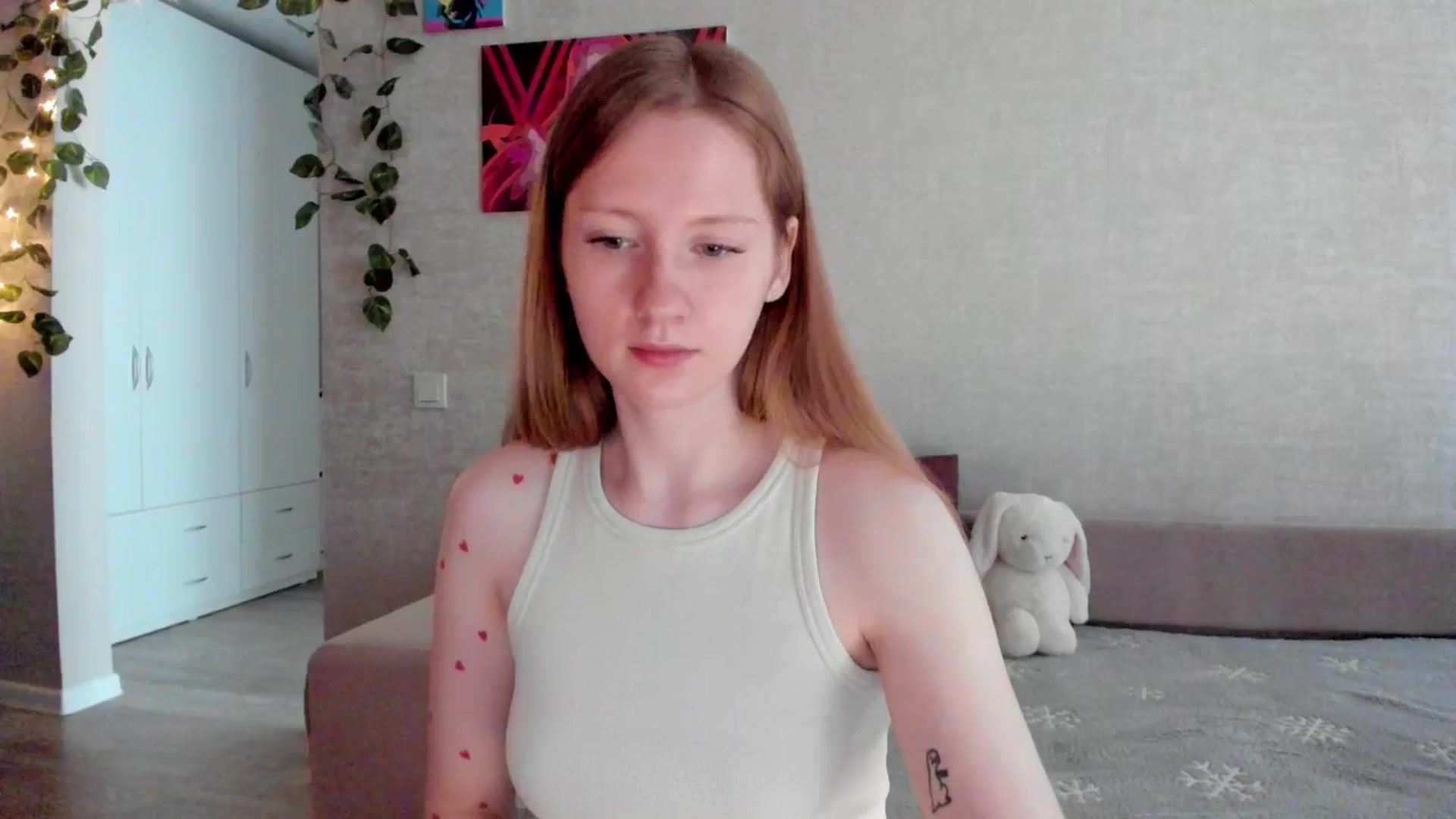 Gallery image thumbnail from mnialice's myfreecams stream on, 09/01/2025, 03:05 image 4 of 20