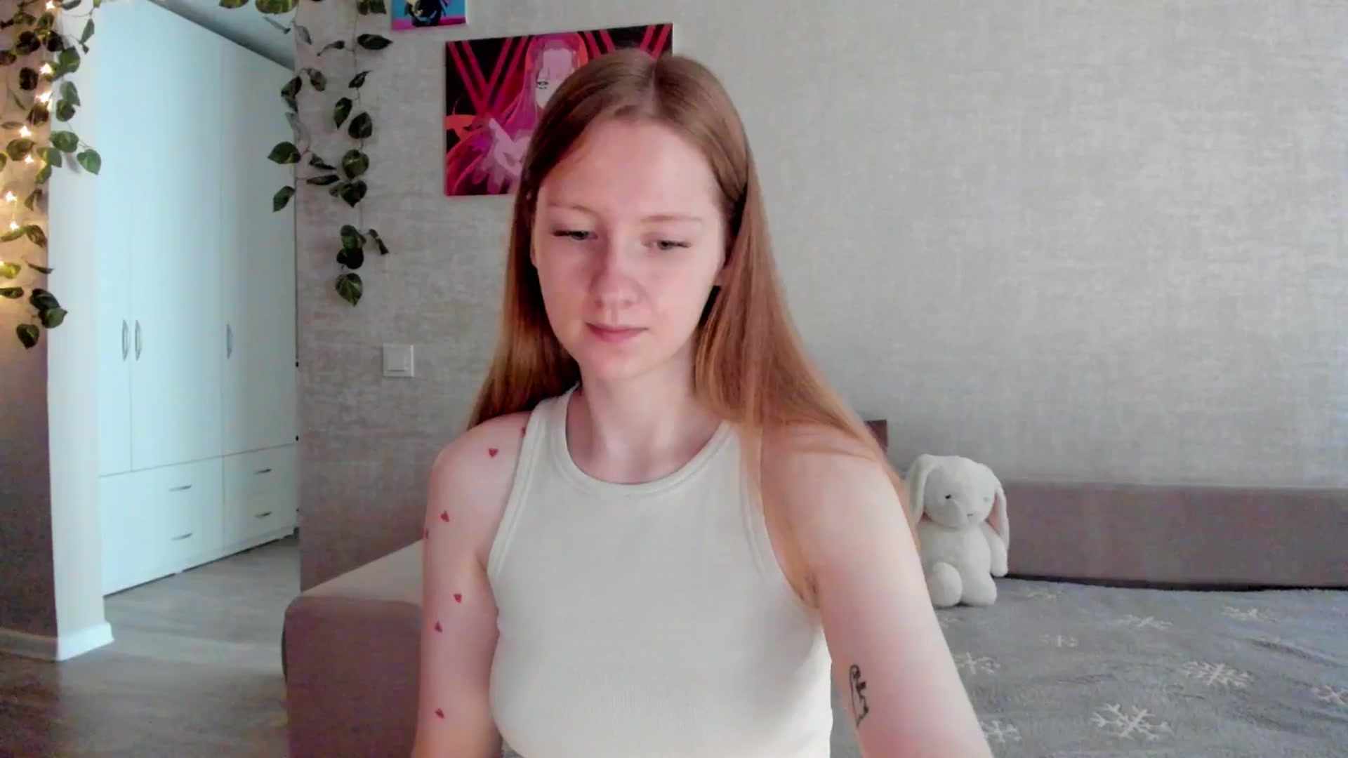 Gallery image thumbnail from mnialice's myfreecams stream on, 09/01/2025, 03:05 image 16 of 20