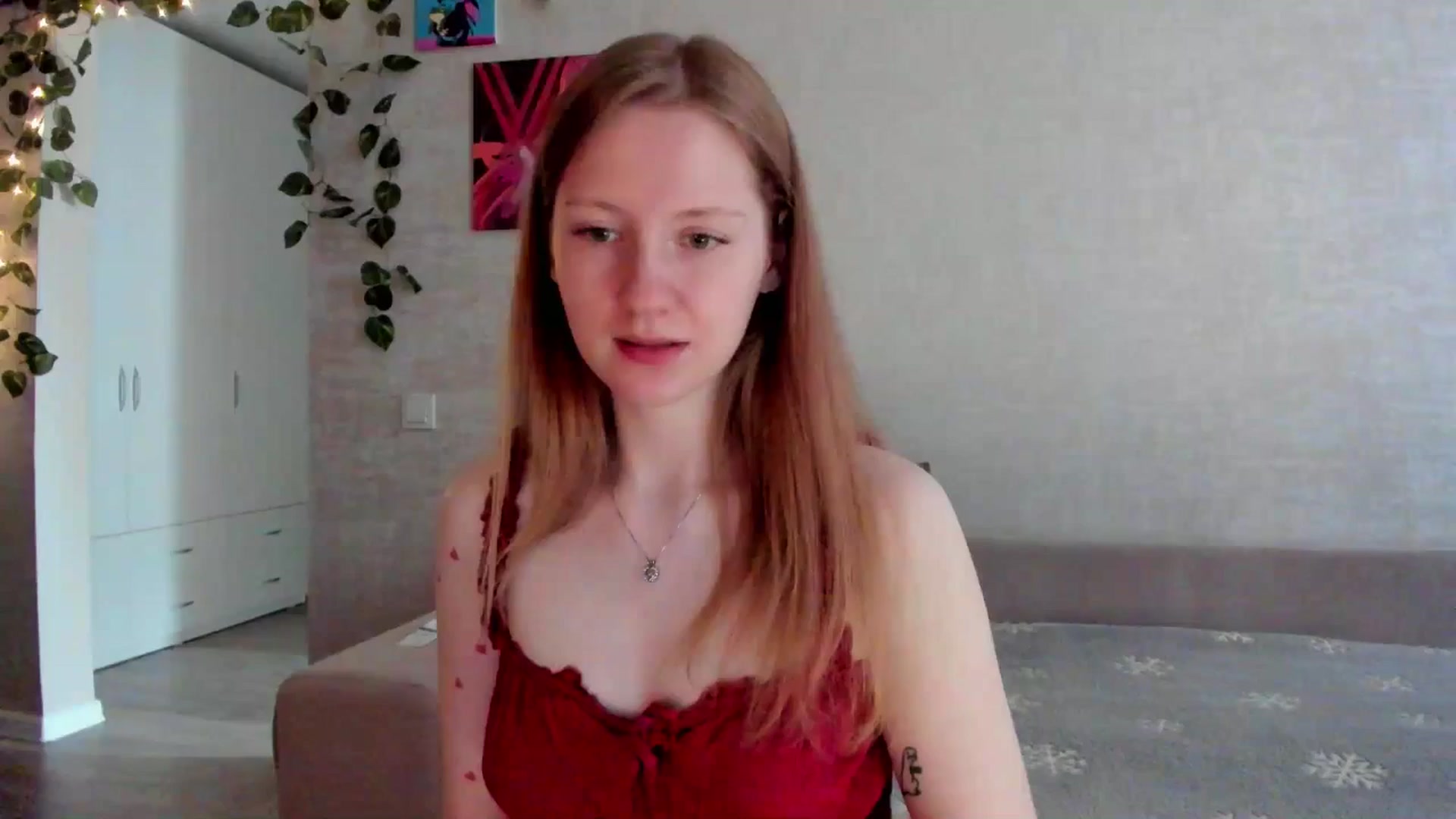 Gallery image thumbnail from mnialice's myfreecams stream on, 09/13/2025, 03:32 image 7 of 20
