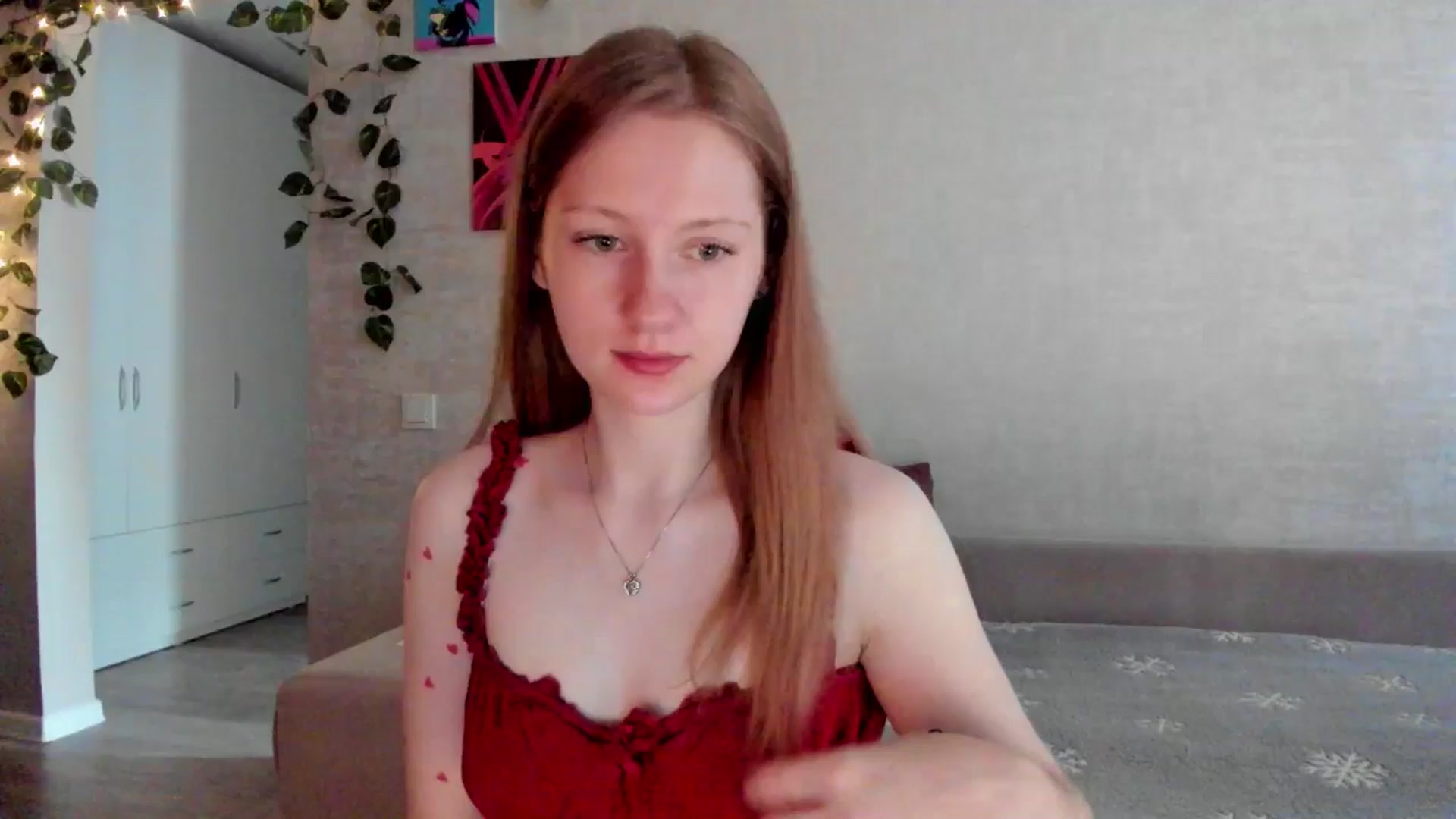 Gallery image thumbnail from mnialice's myfreecams stream on, 09/13/2025, 03:32 image 1 of 20