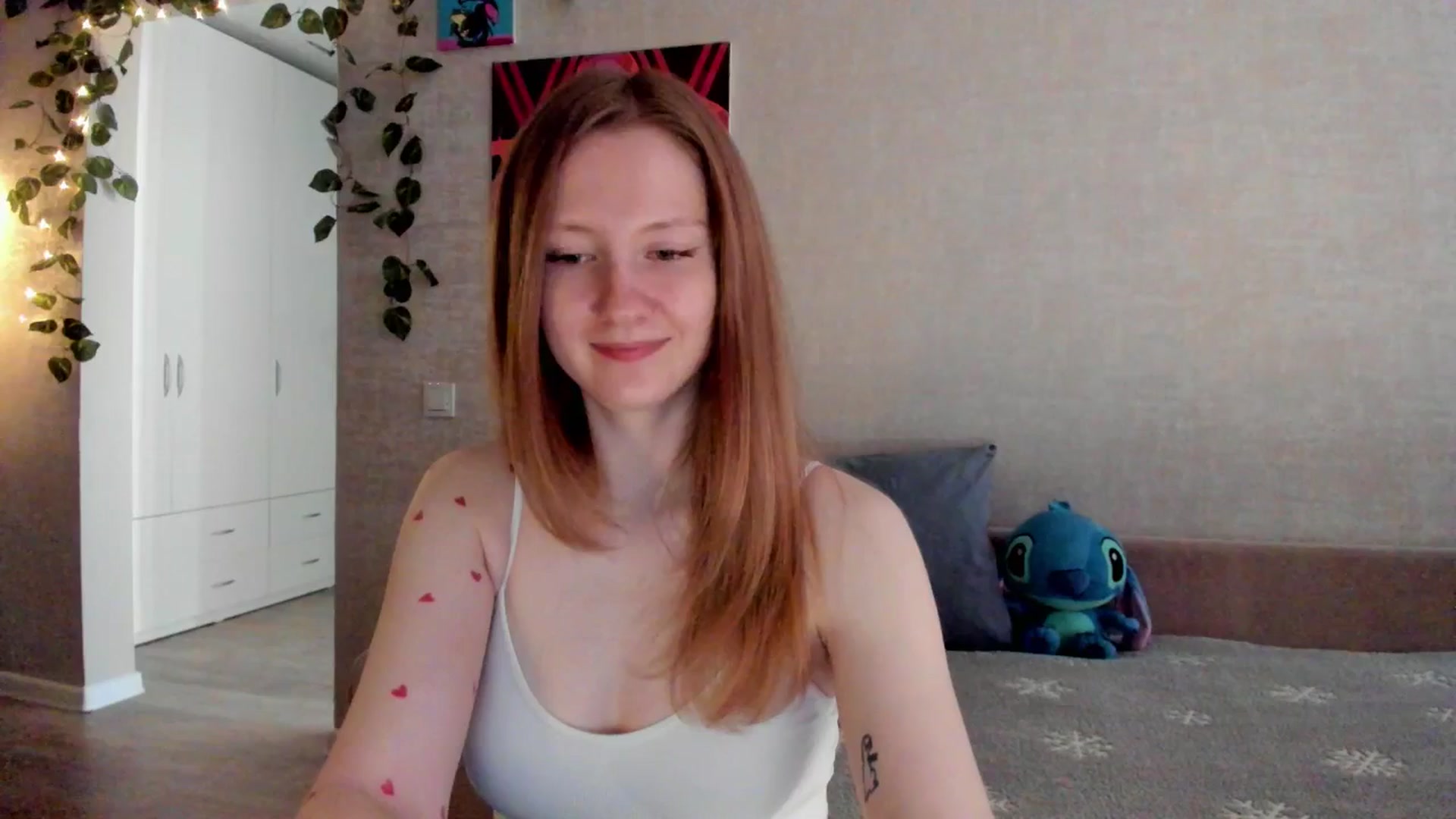 Gallery image thumbnail from mnialice's myfreecams stream on, 09/16/2025, 04:23 image 8 of 20