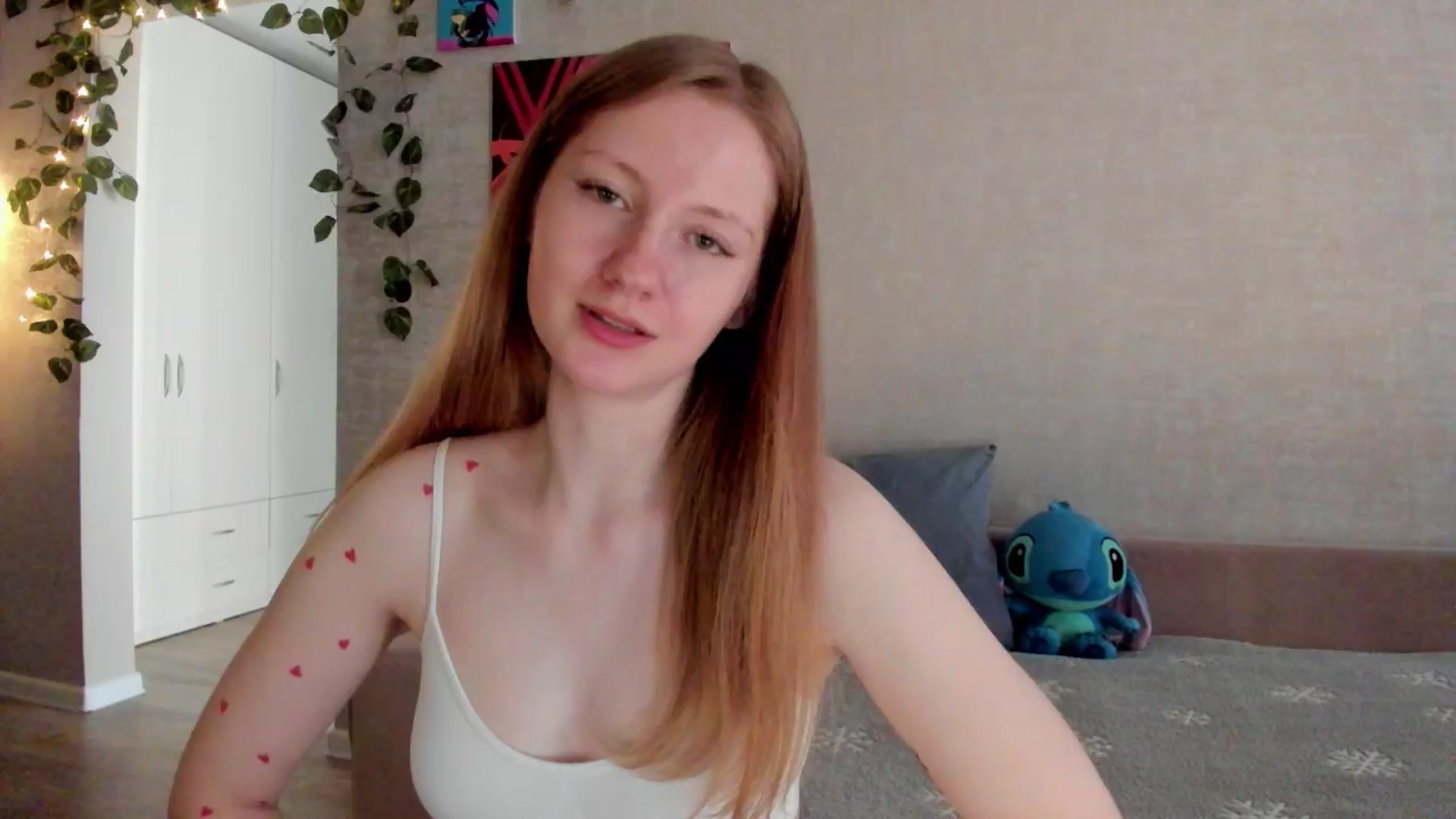 Gallery image thumbnail from mnialice's myfreecams stream on, 09/16/2025, 04:23 image 5 of 20