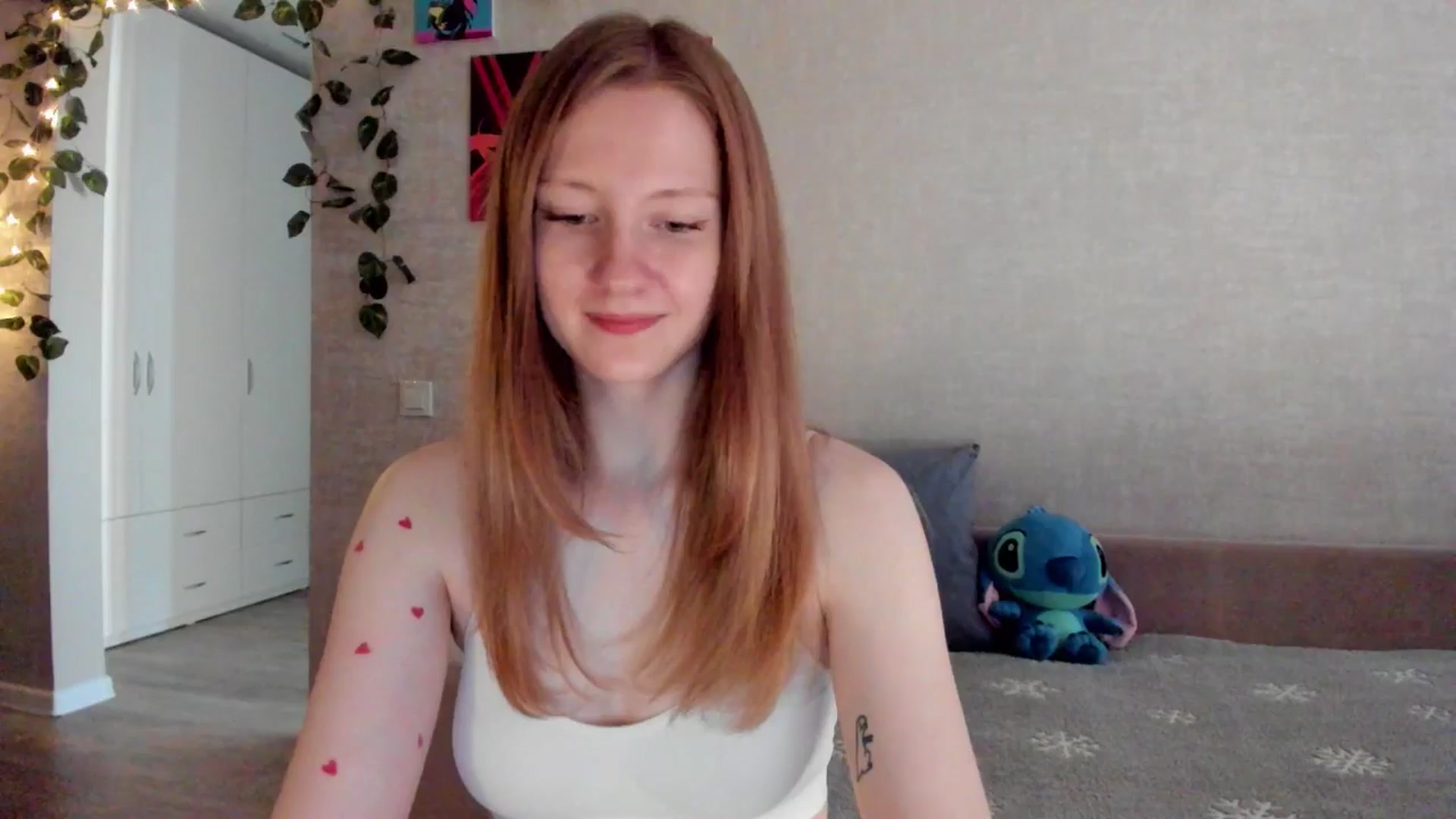Gallery image thumbnail from mnialice's myfreecams stream on, 09/16/2025, 04:23 image 14 of 20