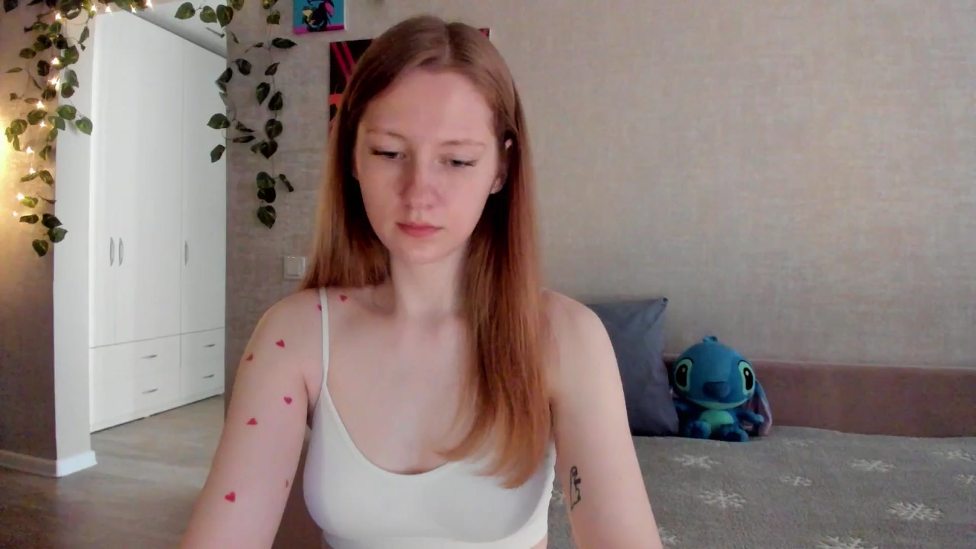 Gallery image thumbnail from mnialice's myfreecams stream on, 09/16/2025, 04:23 image 6 of 20