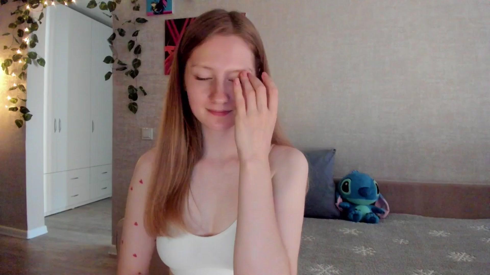 Gallery image thumbnail from mnialice's myfreecams stream on, 09/16/2025, 04:23 image 12 of 20