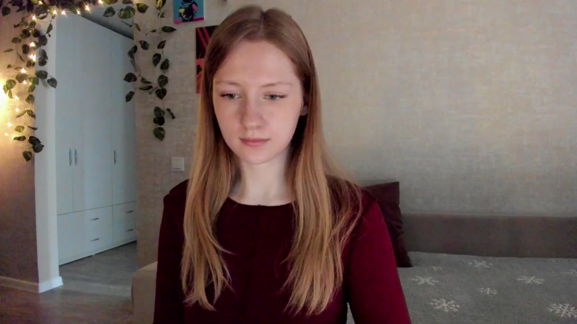 Gallery image thumbnail from mnialice's myfreecams stream on, 09/29/2025, 04:03 image 10 of 20